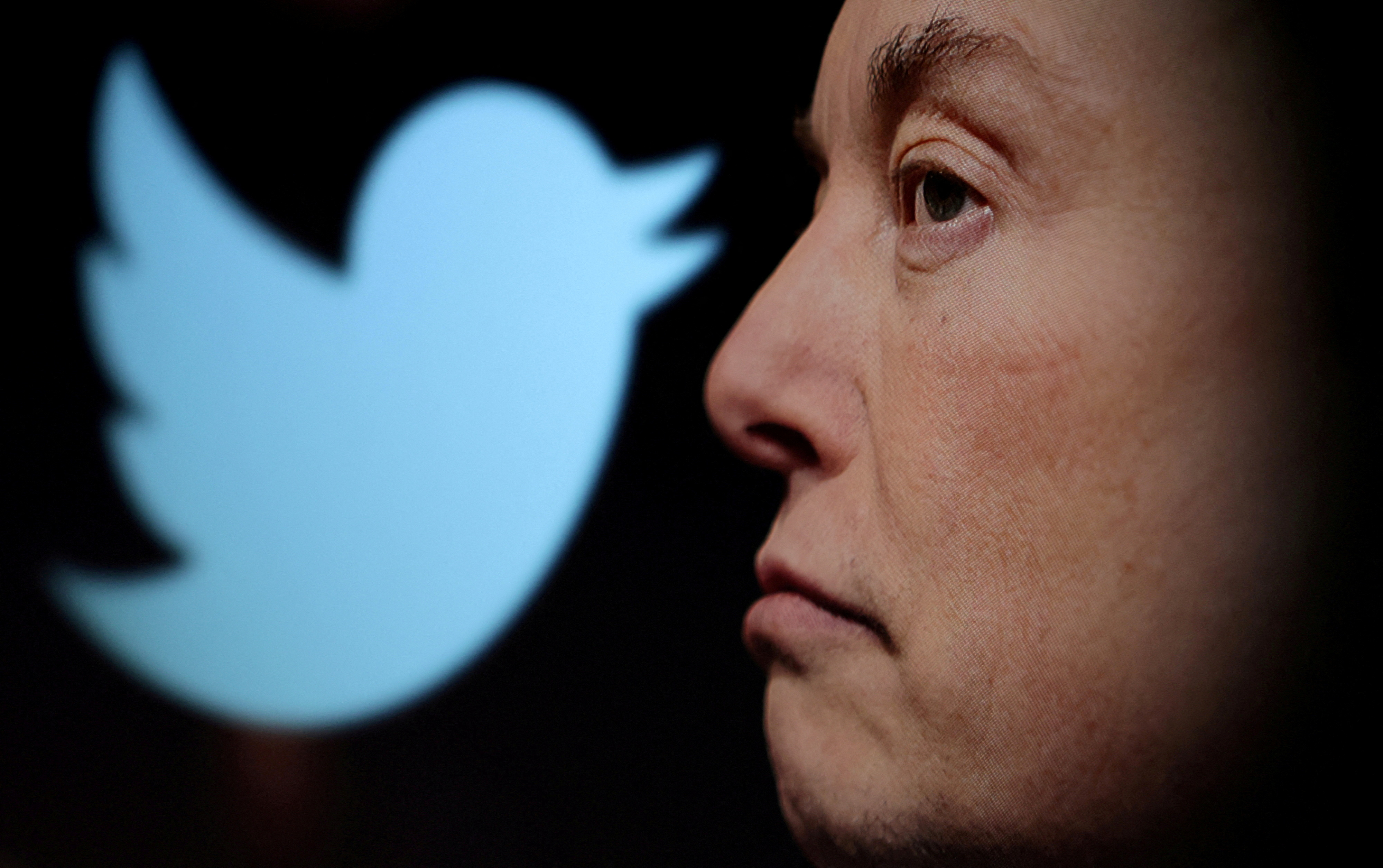 Elon Musk: Apple threatened to pull Twitter from the App Store