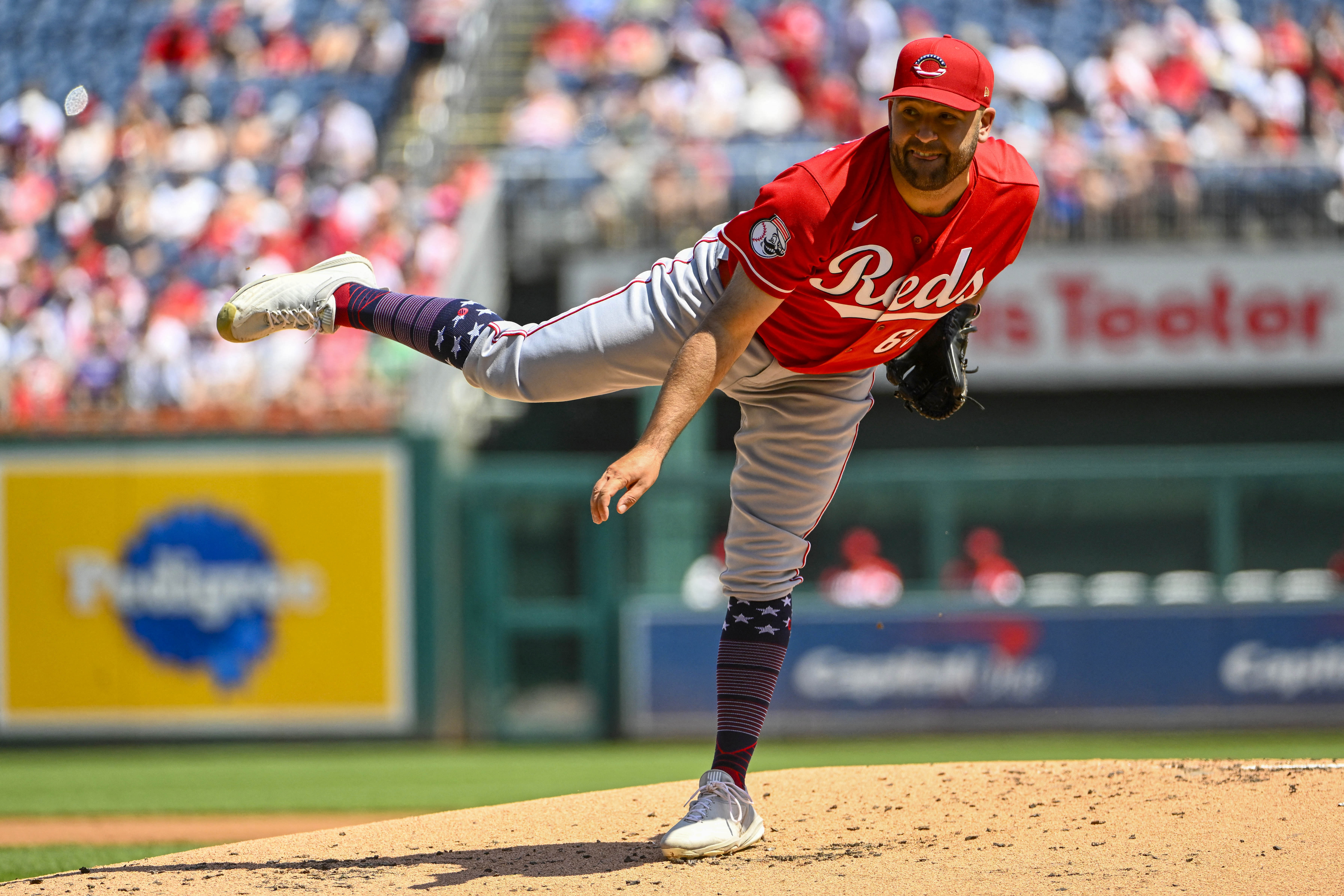 Jonathan India's homers help lift Reds over Nats