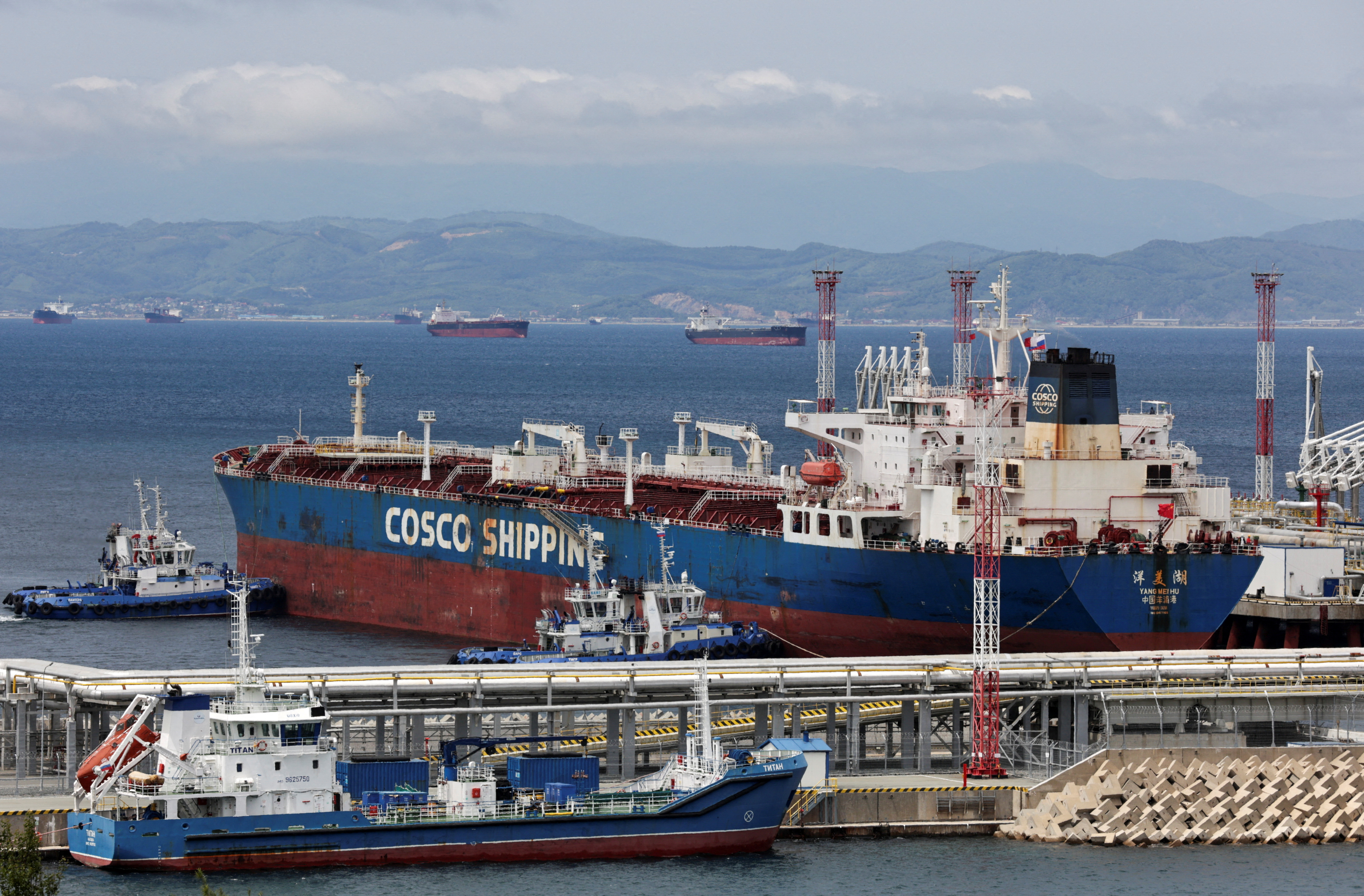 A tanker gets moored at oil terminal Kozmino near Nakhodka