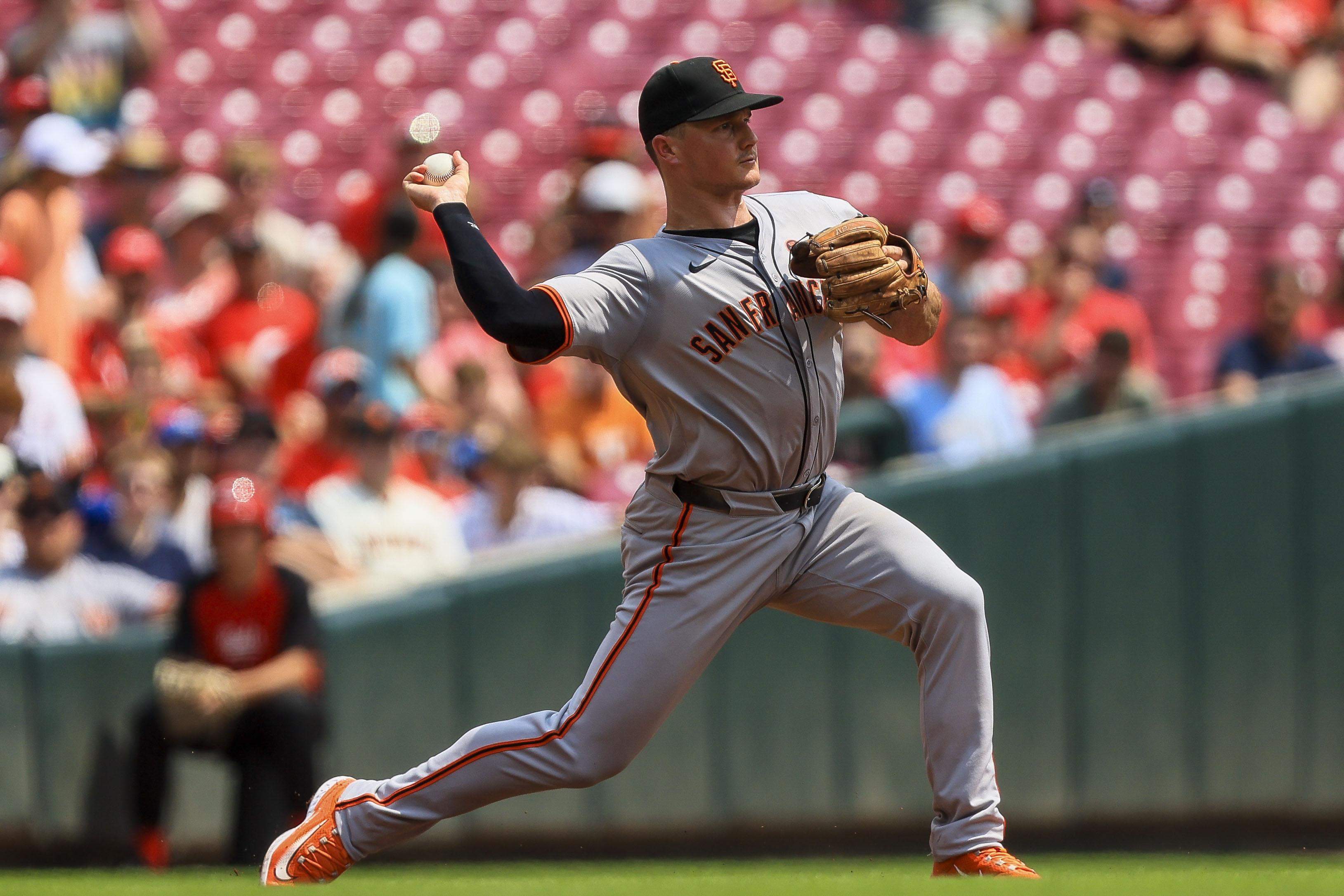 Robbie Ray wins again as Giants turn back Reds | Reuters