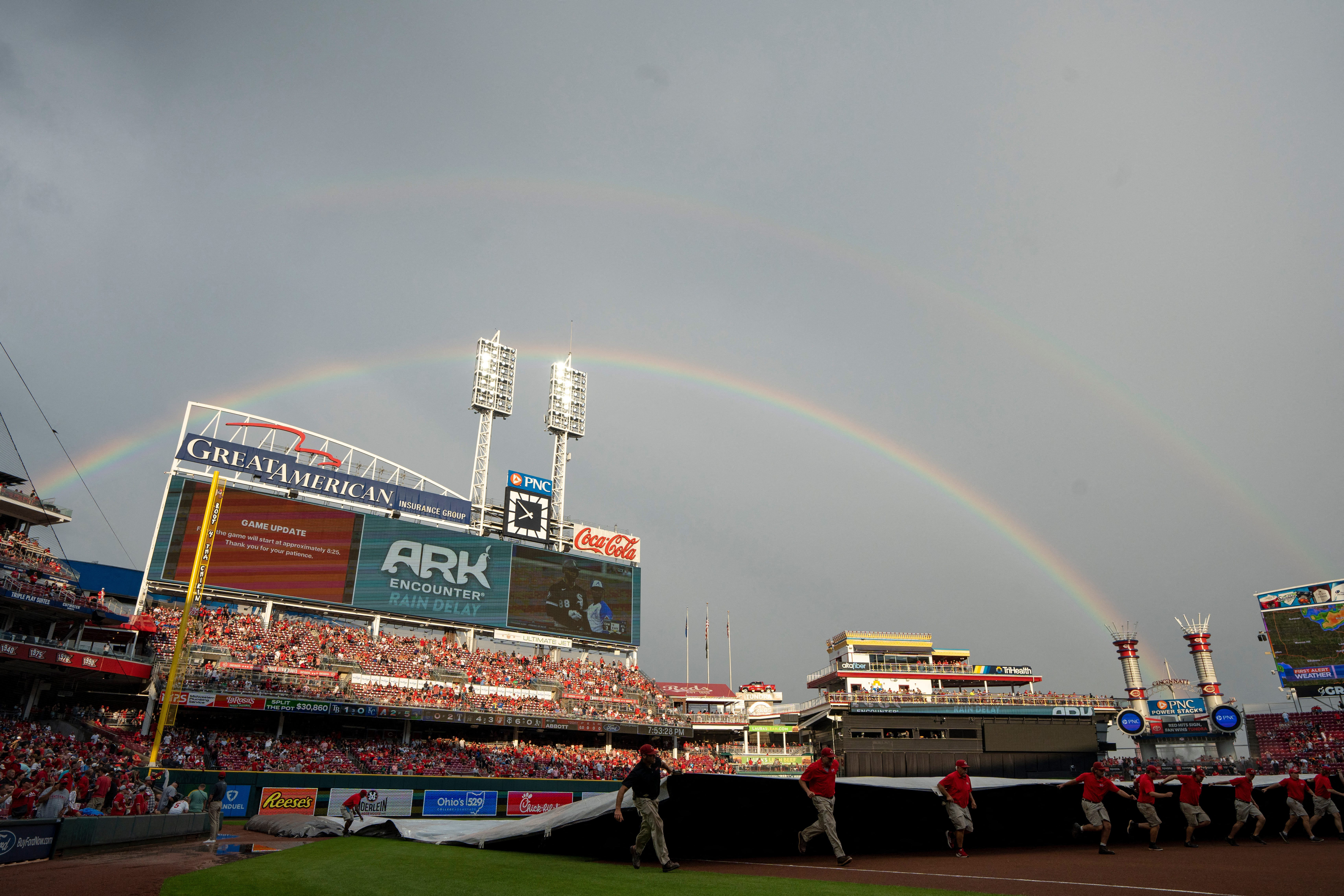 Reds win Game 3 of the 1976 World Series in New York 