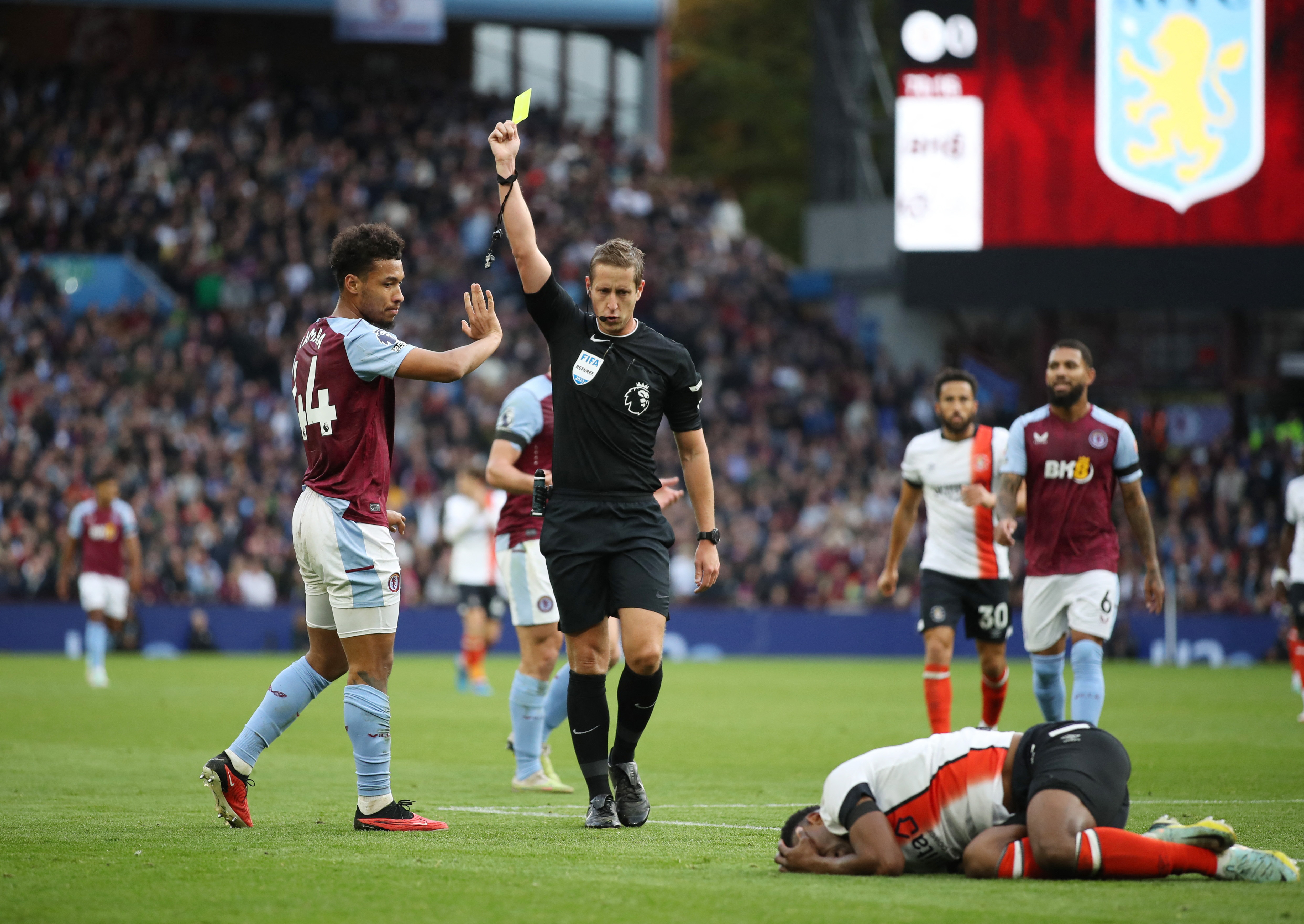 Aston Villa FC - TEN HOME WINS IN A ROW! ✓