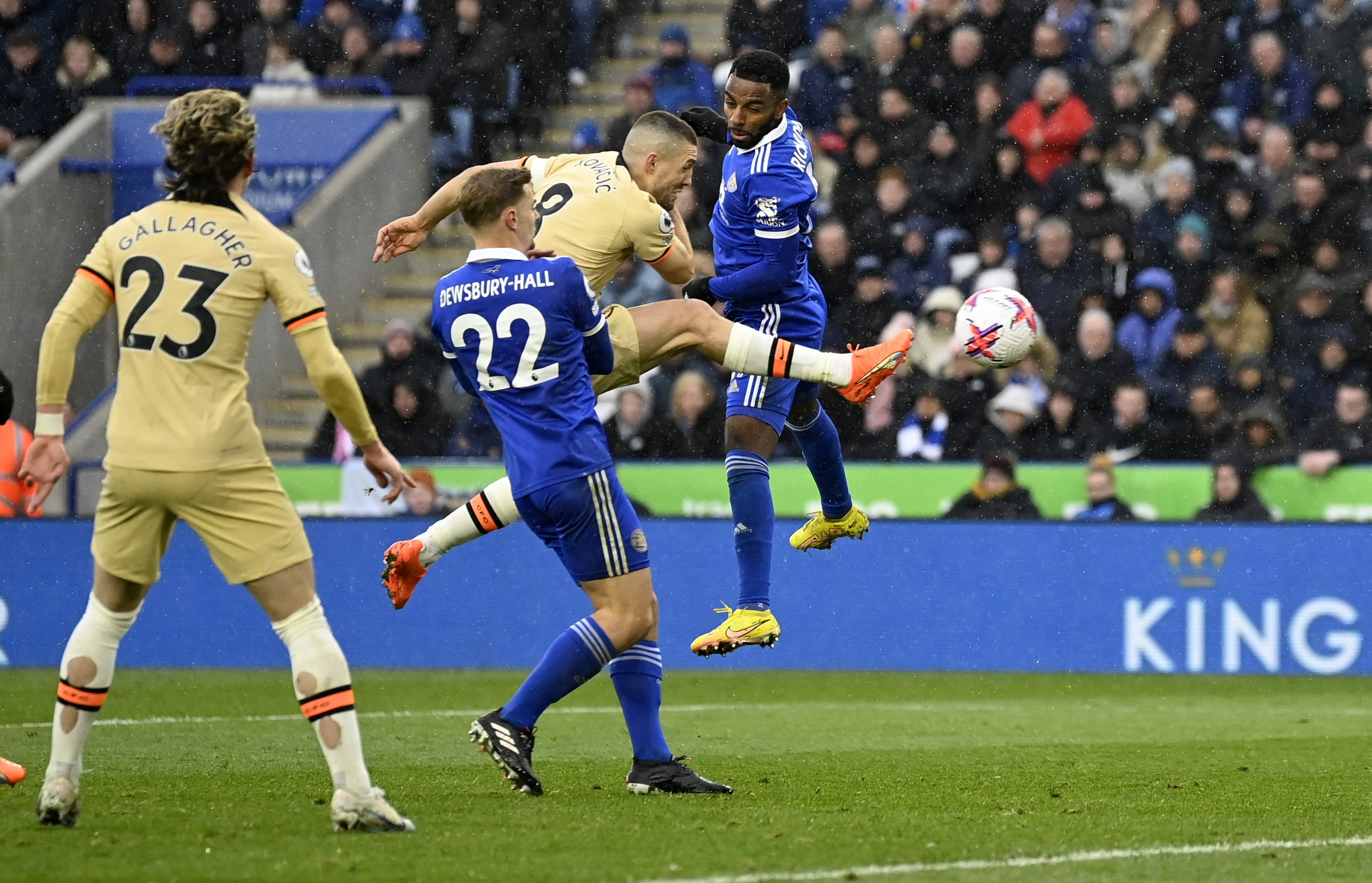 Resurgent Chelsea claim 3-1 victory at Leicester | Reuters