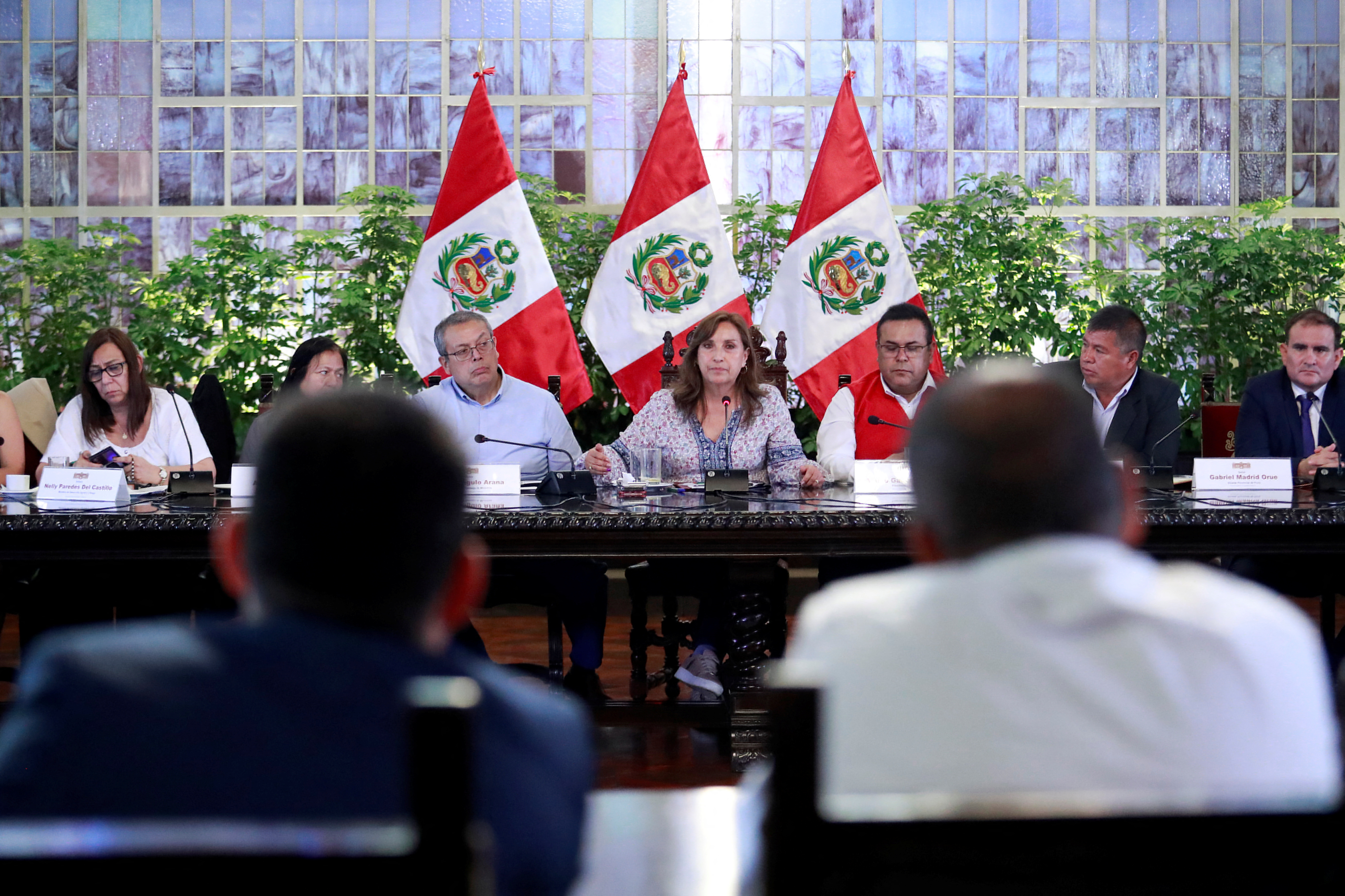Președintele peruan Dina Boluarte în timpul unei întâlniri cu primarii și guvernatorii la Lima
