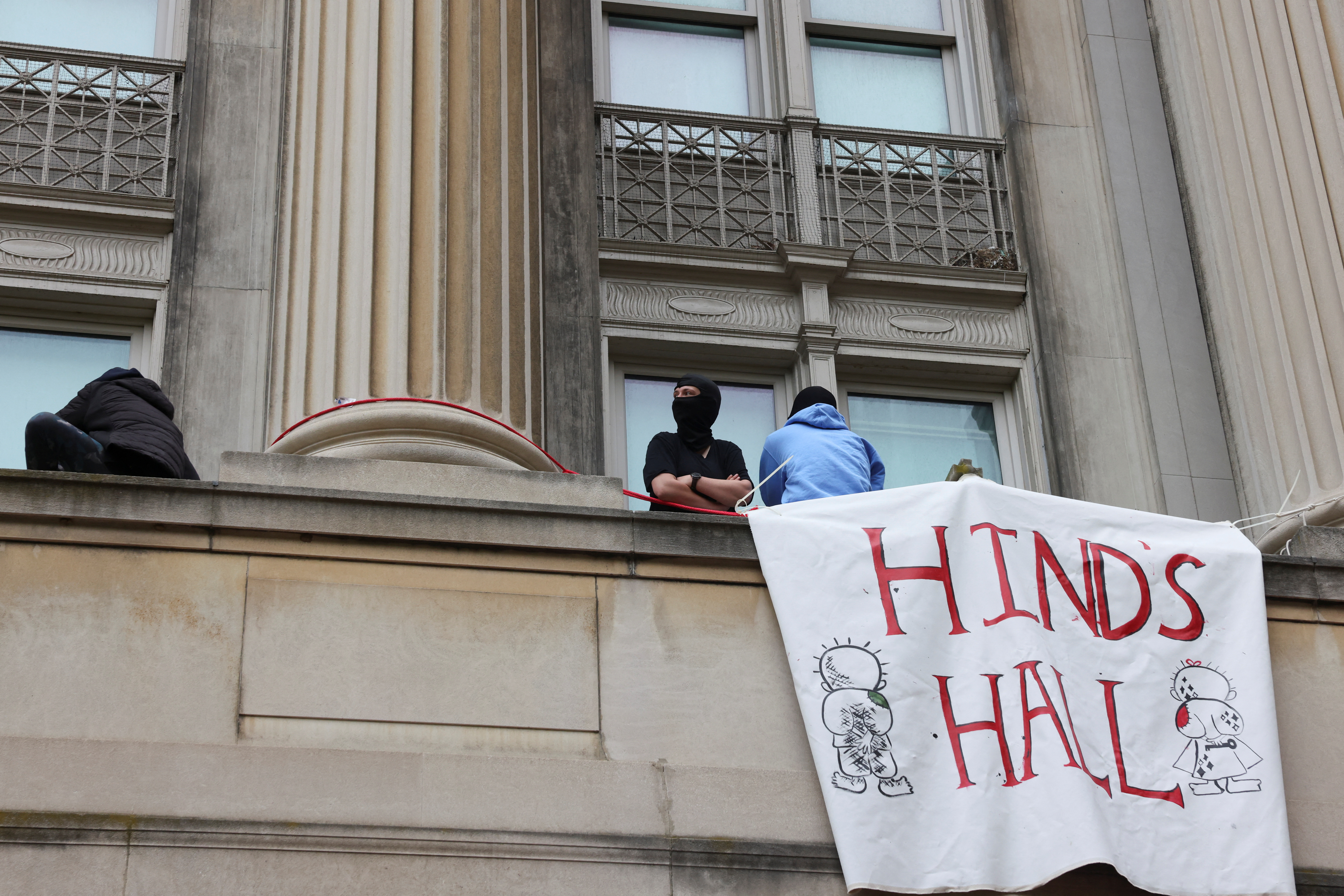 Protests continue on Columbia University campus in support of Palestinians