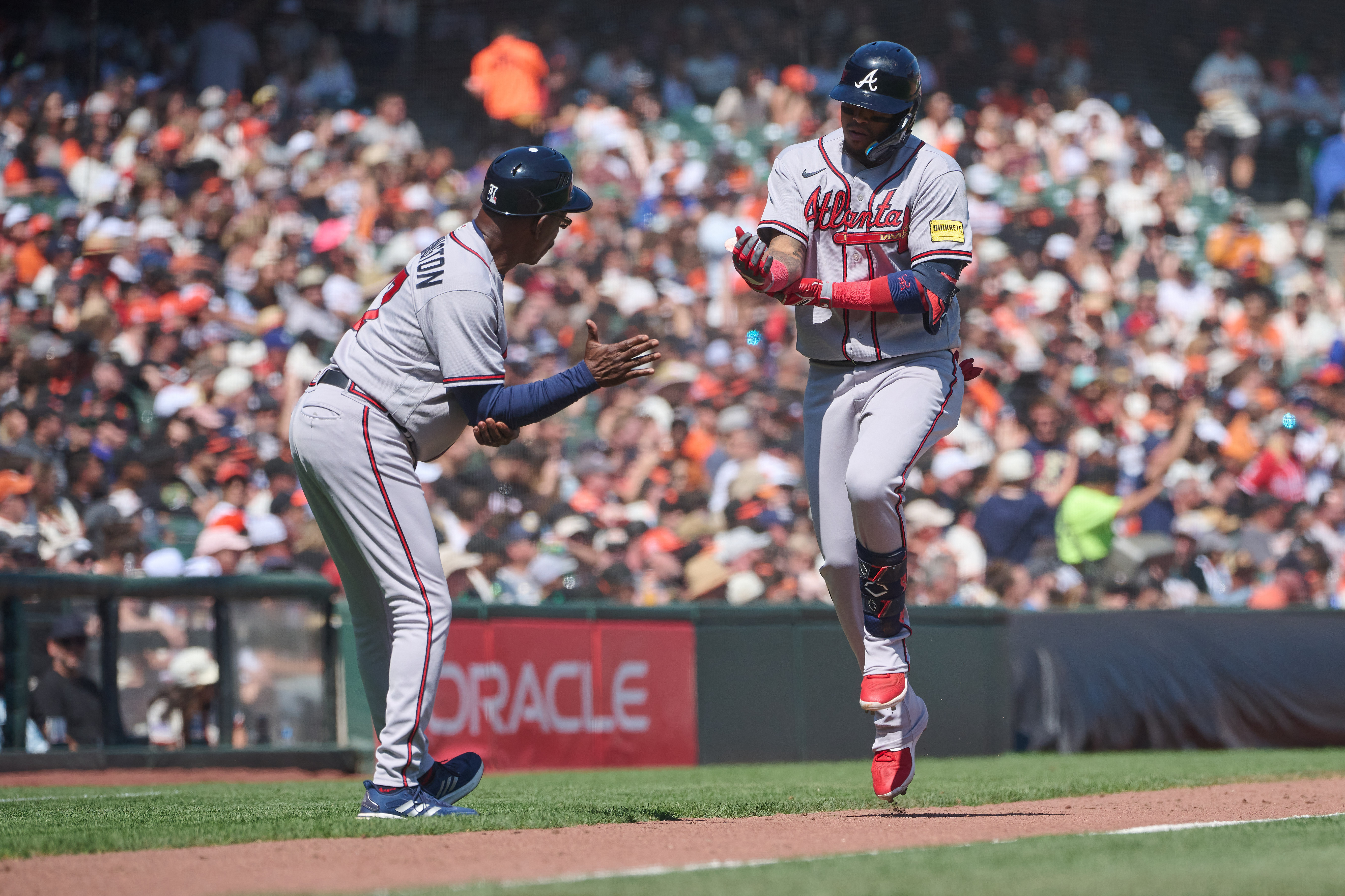 Riley keeps Braves rolling with 30th HR in 7-3 win over Giants - The San  Diego Union-Tribune