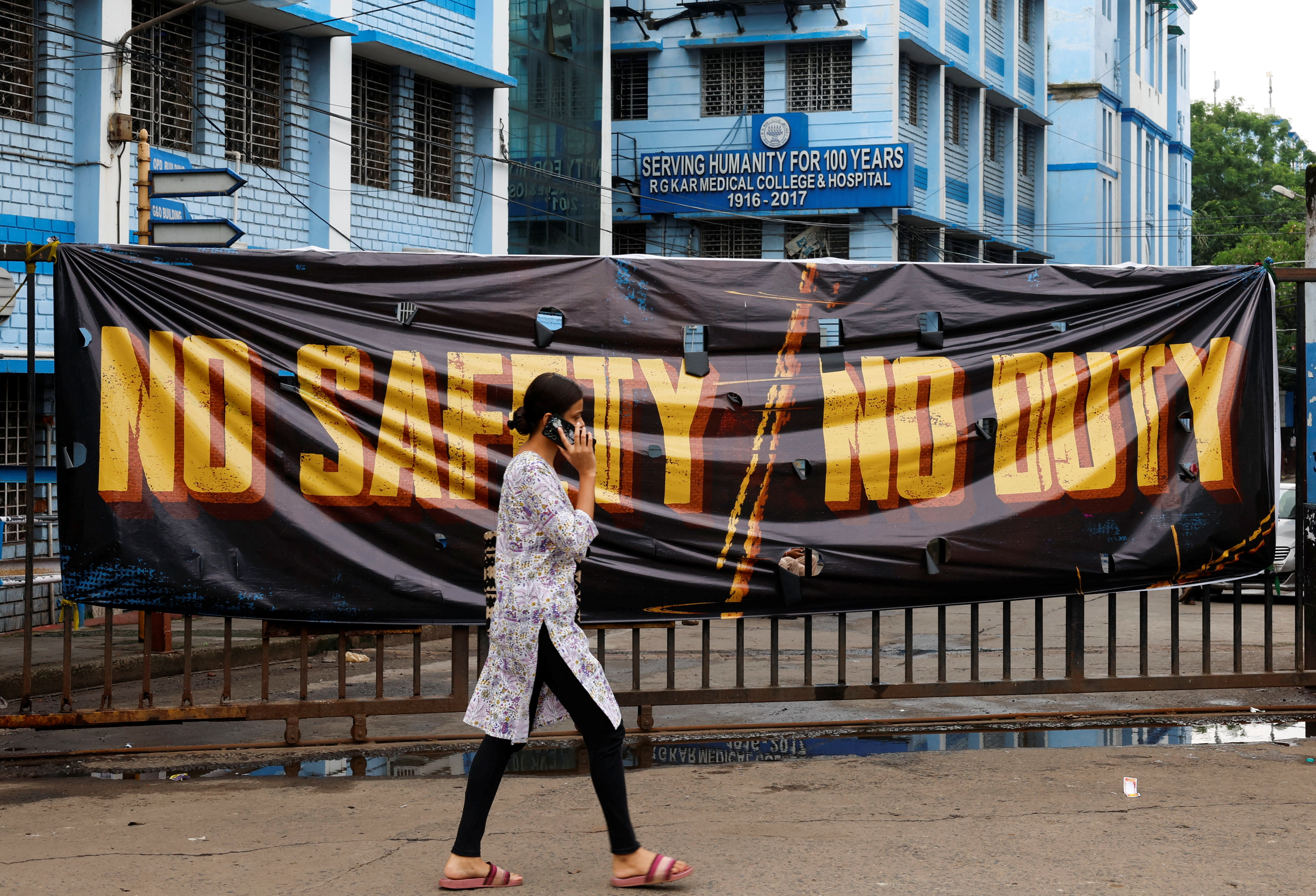 India's soccer rivals unite to protest over Kolkata doctor's rape and  murder | Reuters