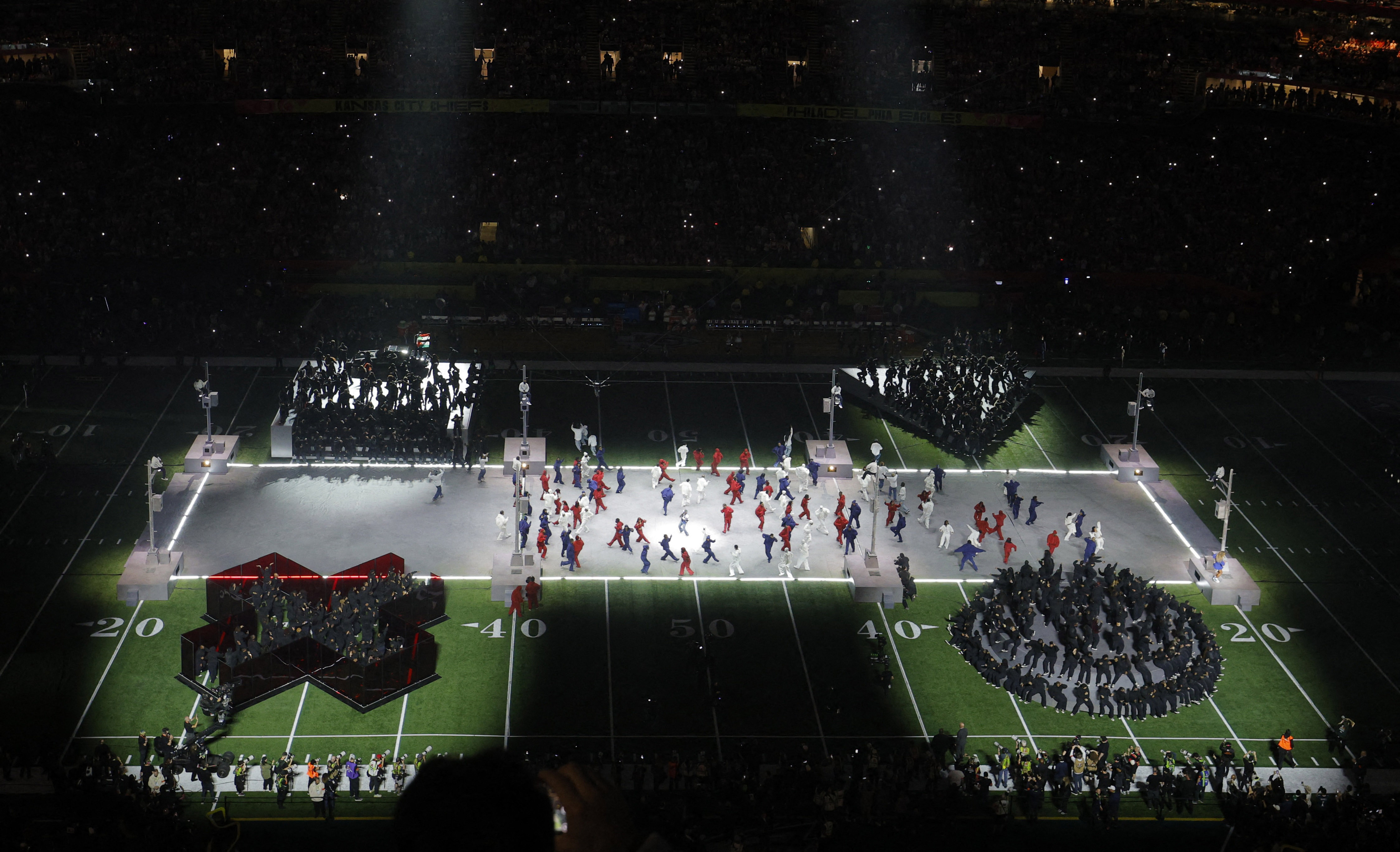 Kendrick Lamar headlines Super Bowl halftime show - February 10