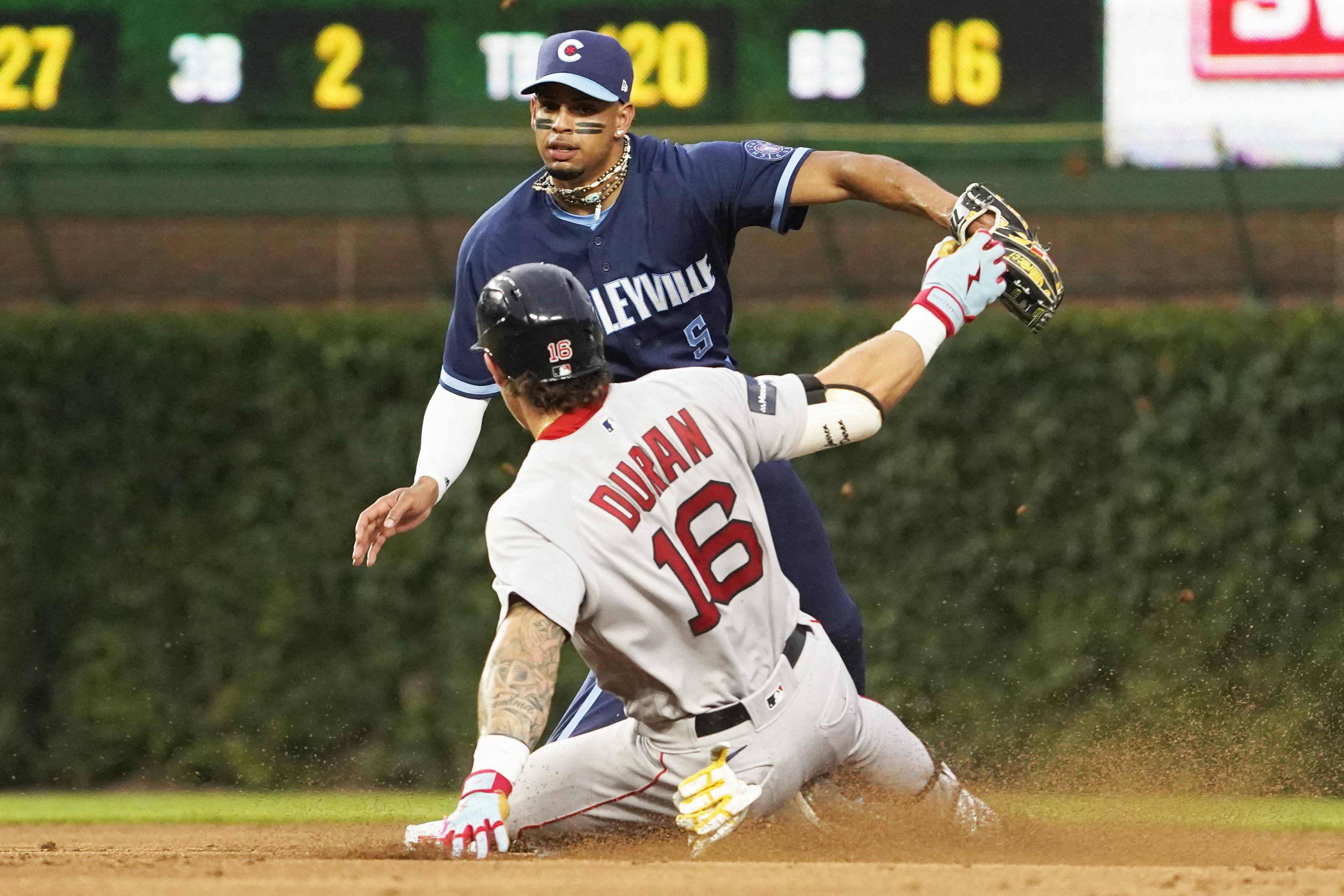 Devers, Turner lead Boston's HR derby; Red Sox top Cubs 8-3 for