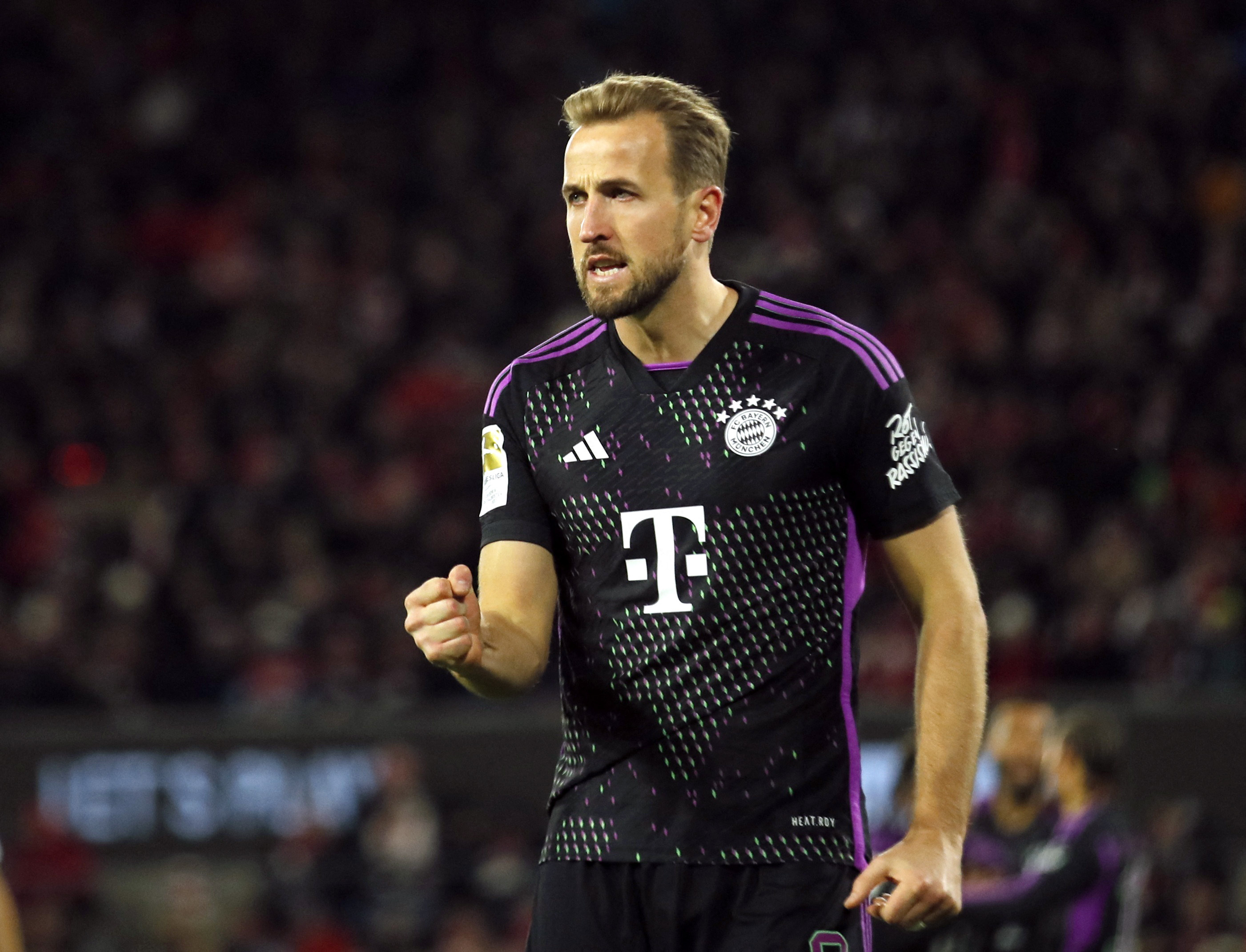 Harry Kane: Bayern Munich waiting on response to final bid for