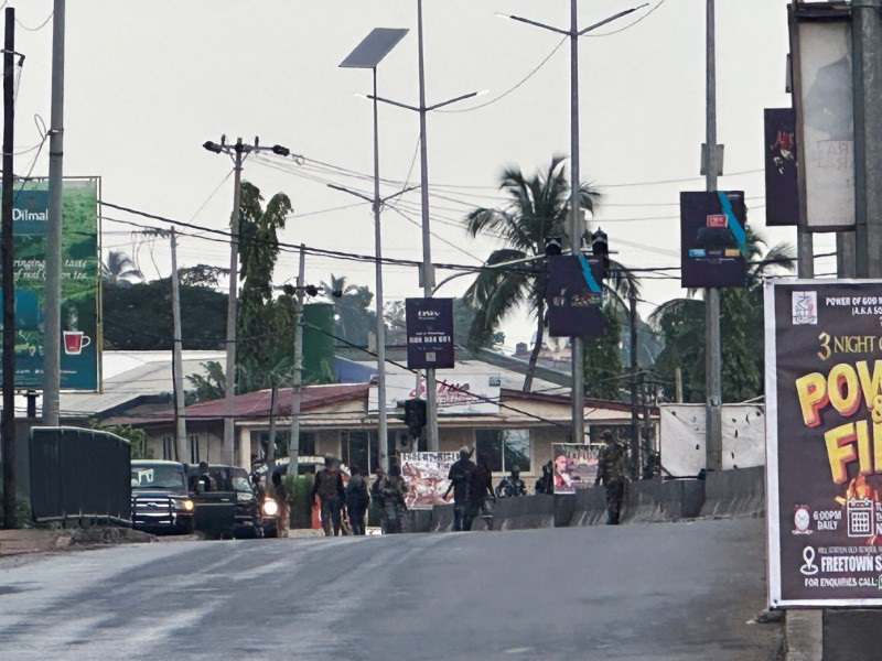 Unidentified gunmen attack military armory in Freentown.