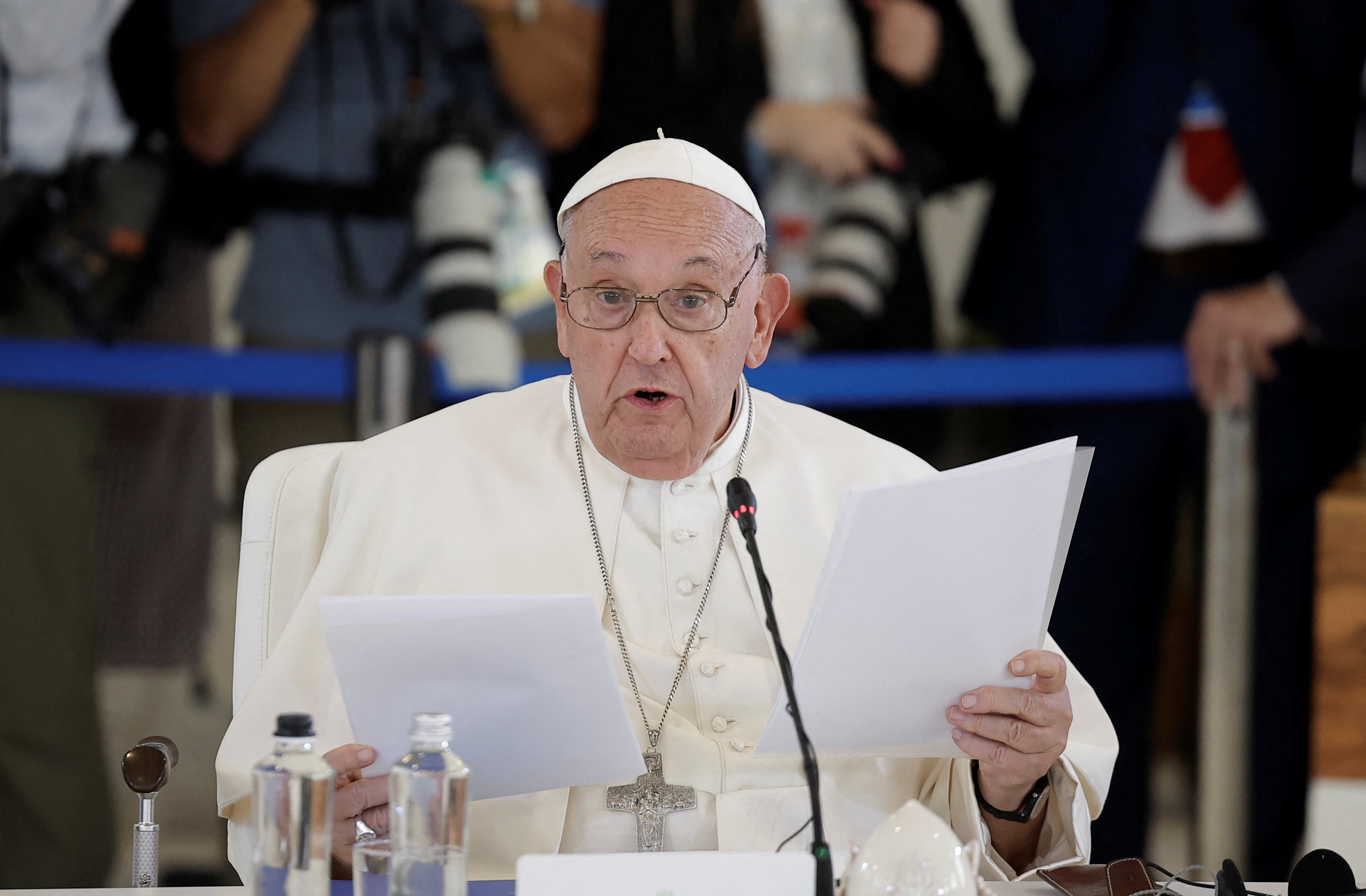 Pope Francis tells G7 that humans must not lose control of AI | Reuters