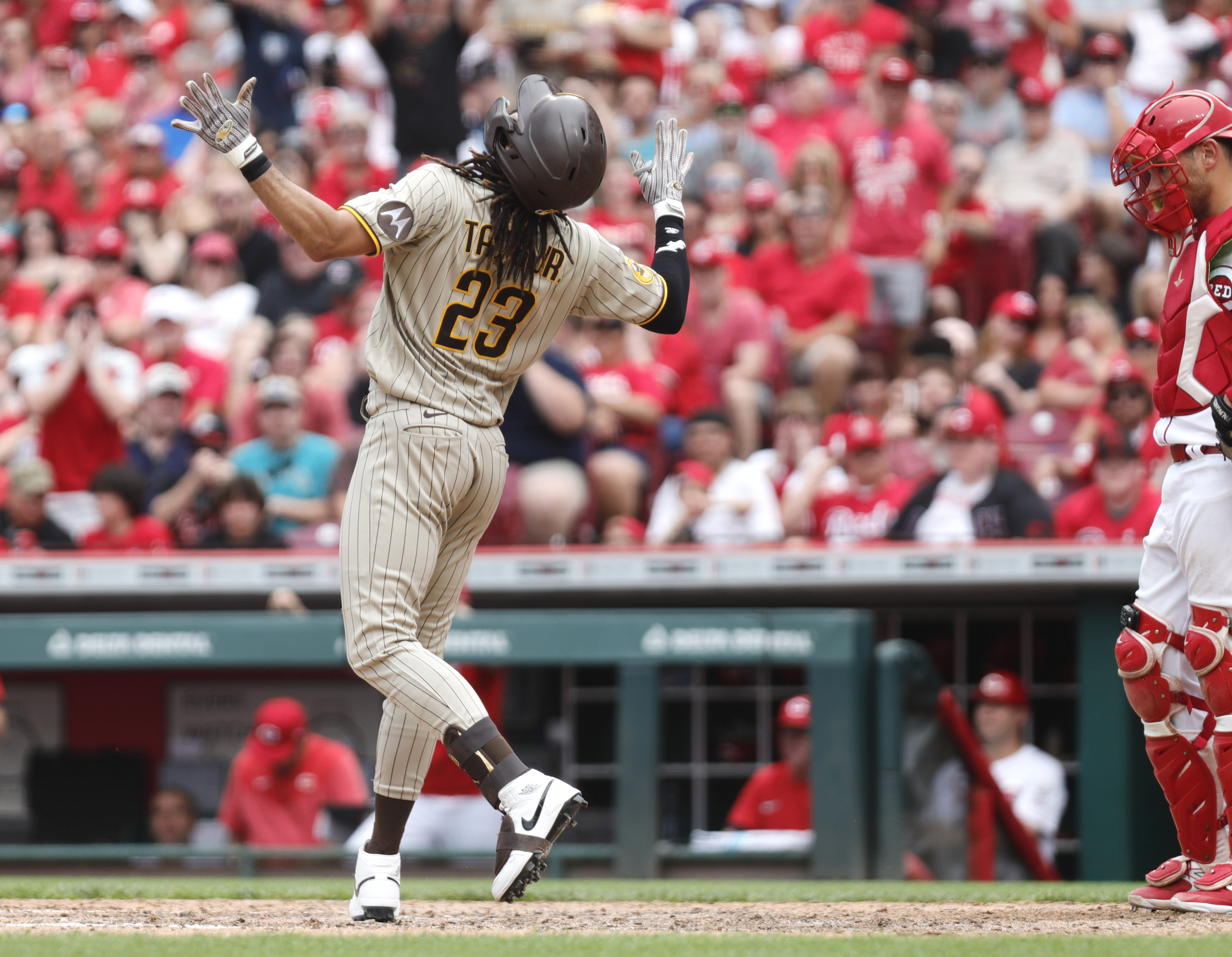 Tyler Stephenson's blast lifts Reds over Padres