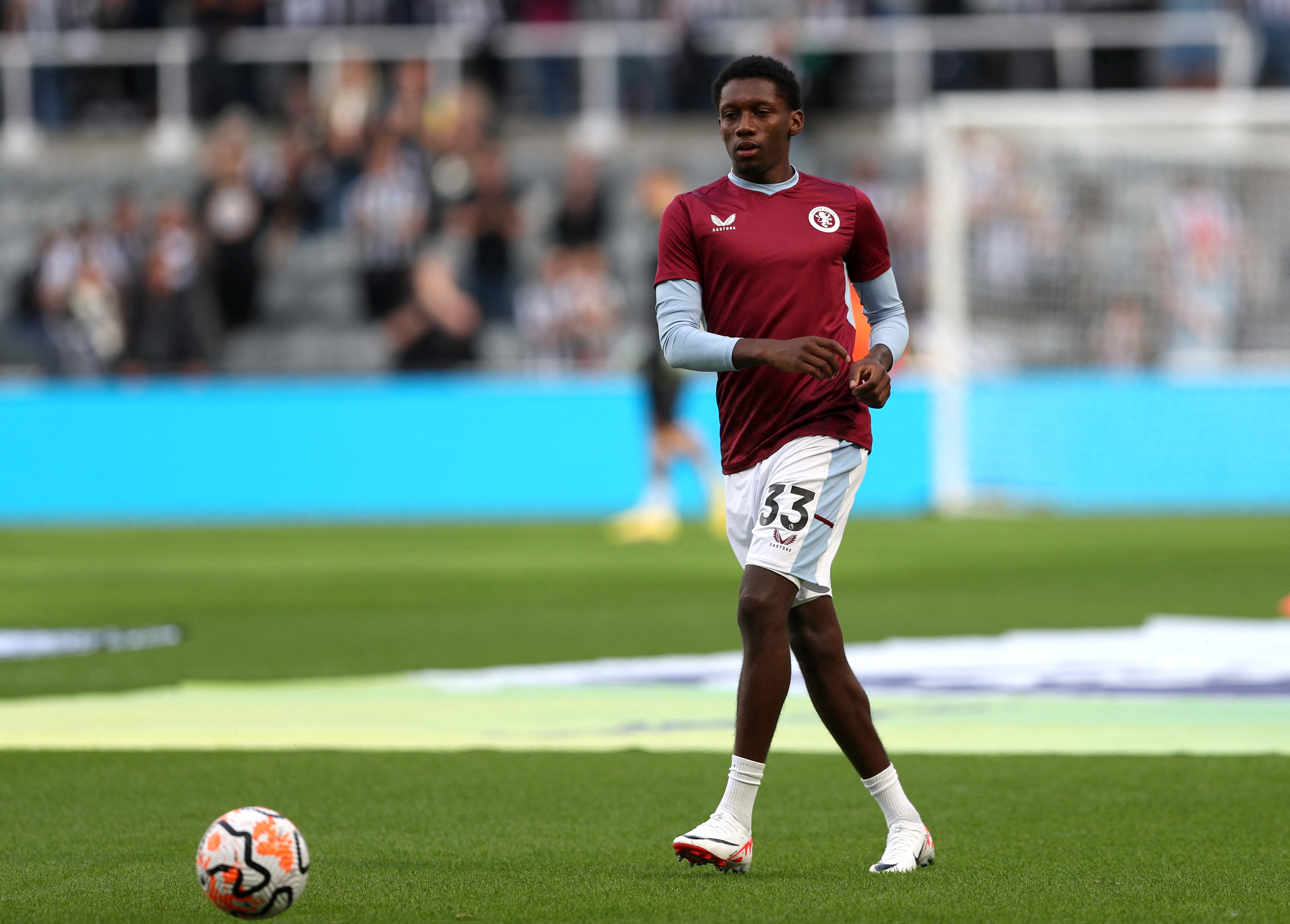 Villa re-sign Philogene from Hull City | Reuters