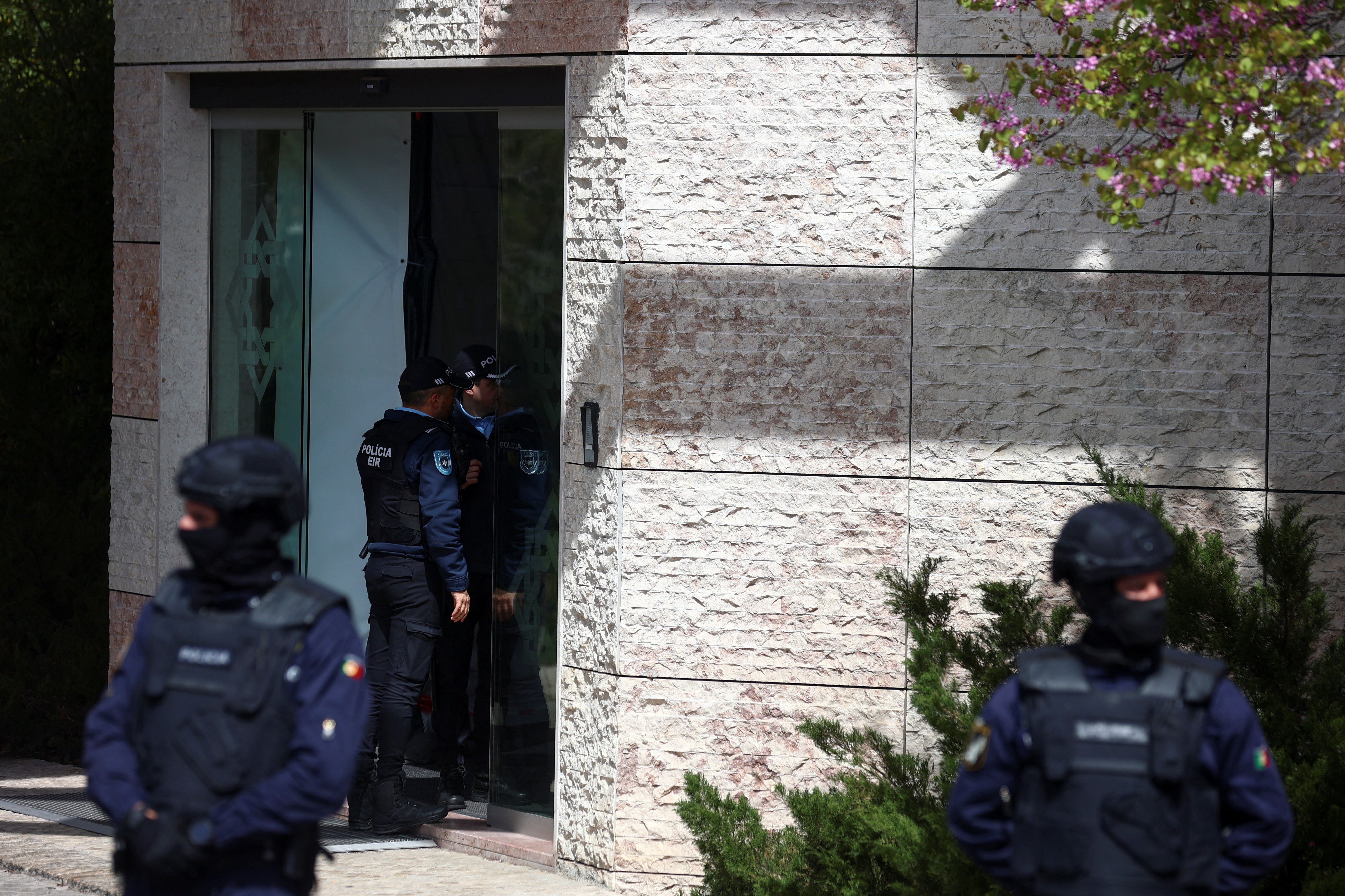 Knife attack at Ismaili Centre in Lisbon