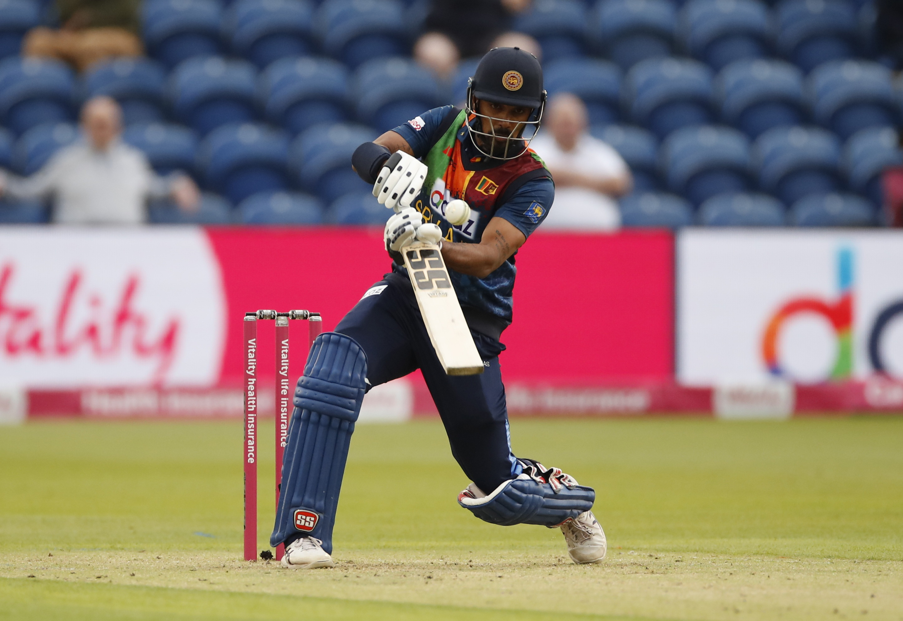 Sri Lanka Cricket lifts international ban imposed on Danushka