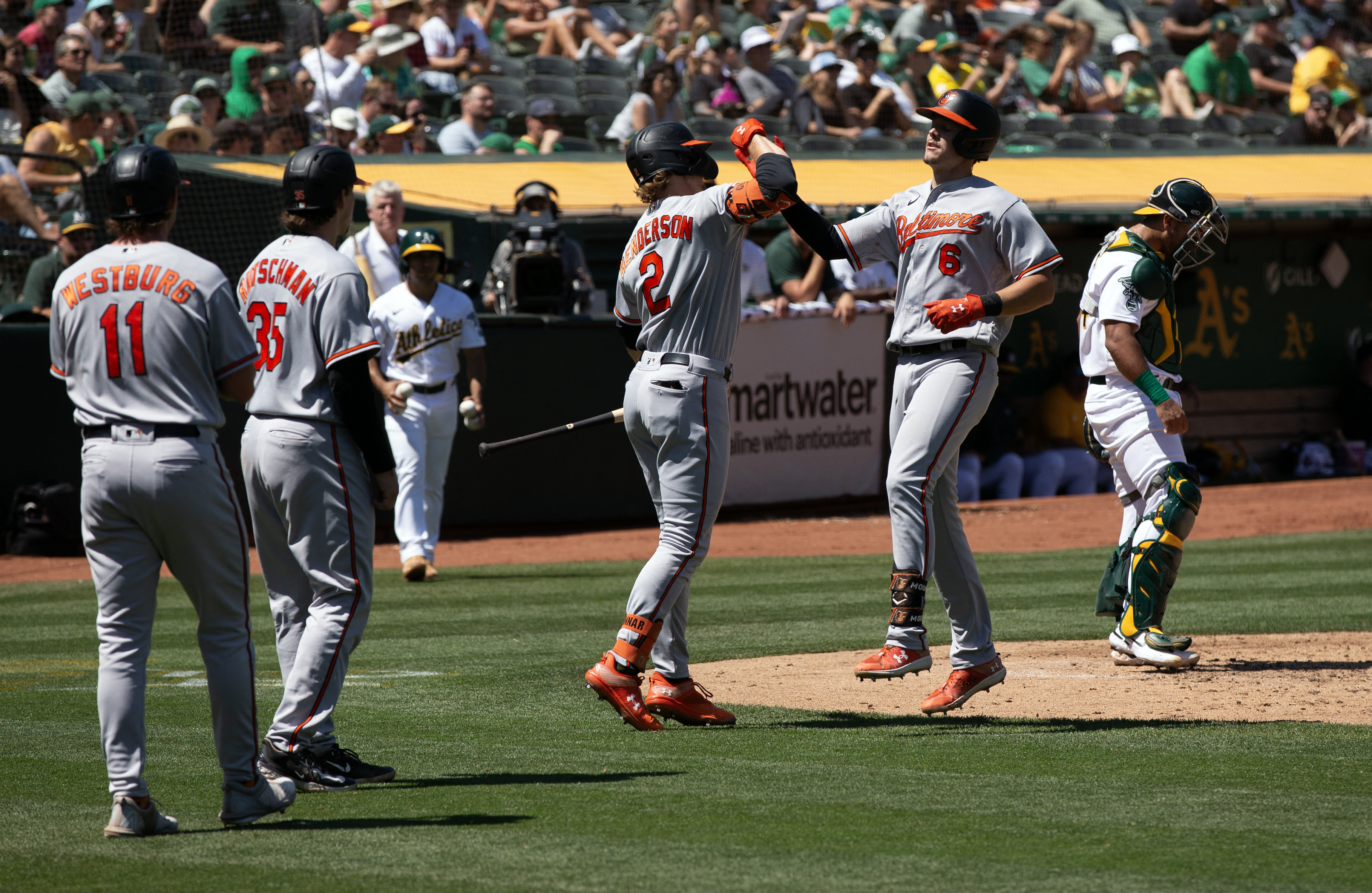 Ryan Mountcastle kicks off 5-run 10th as Orioles beat A's 7-2