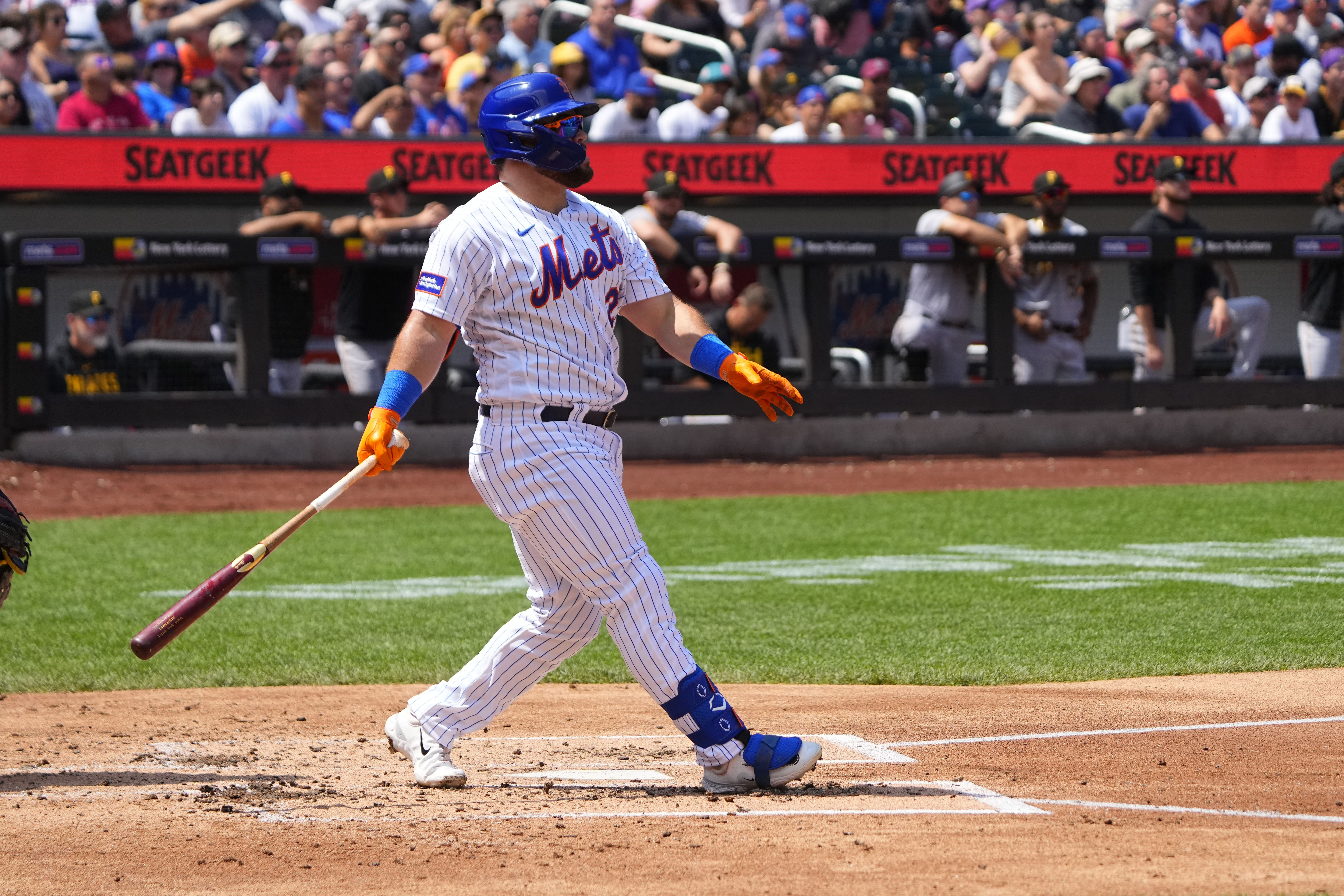 Mets blast Pirates 8-3 behind DJ Stewart's 2 HRs