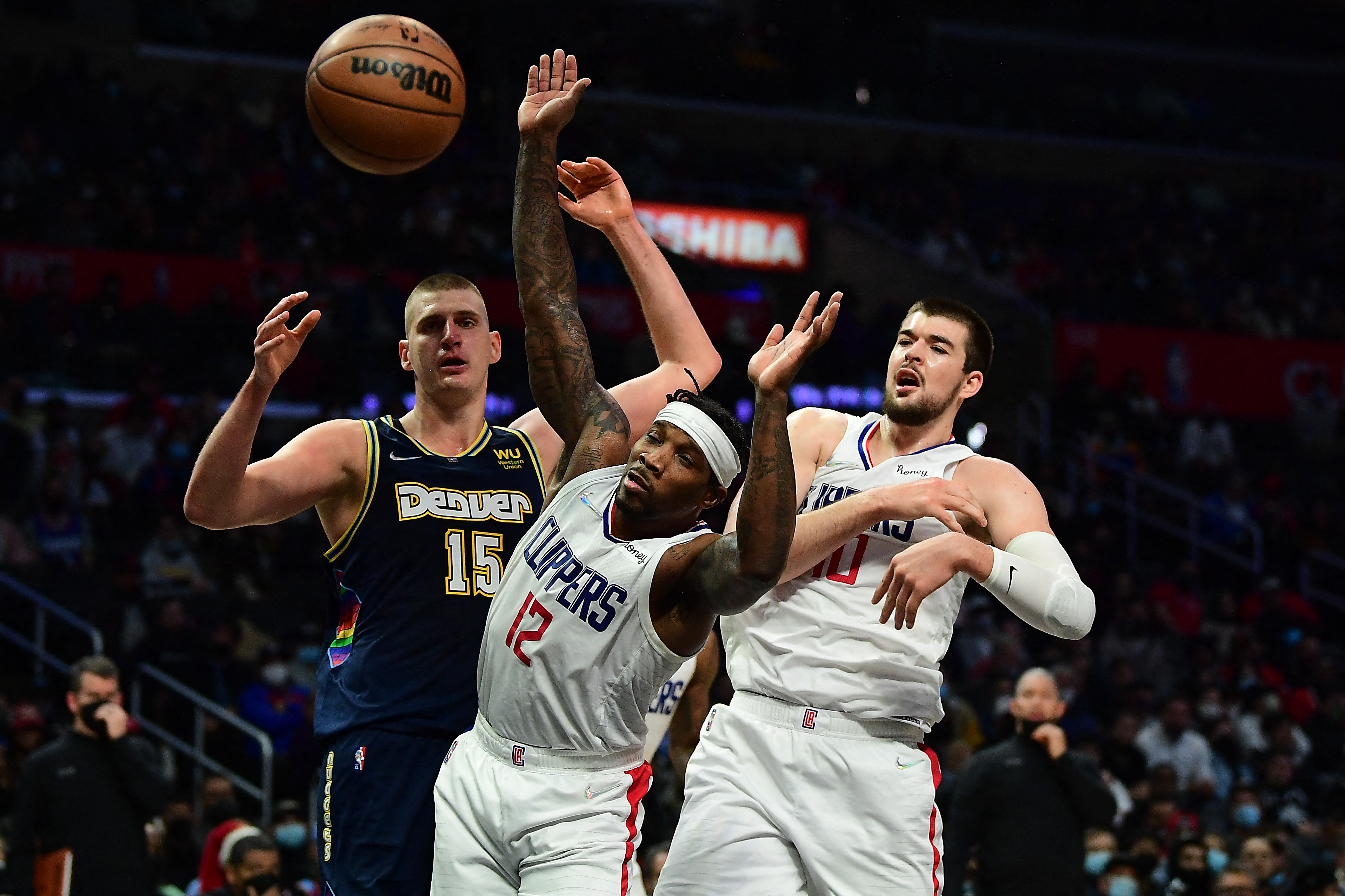 NBA roundup: Nikola Jokic helps Nuggets rally past Clippers | Reuters