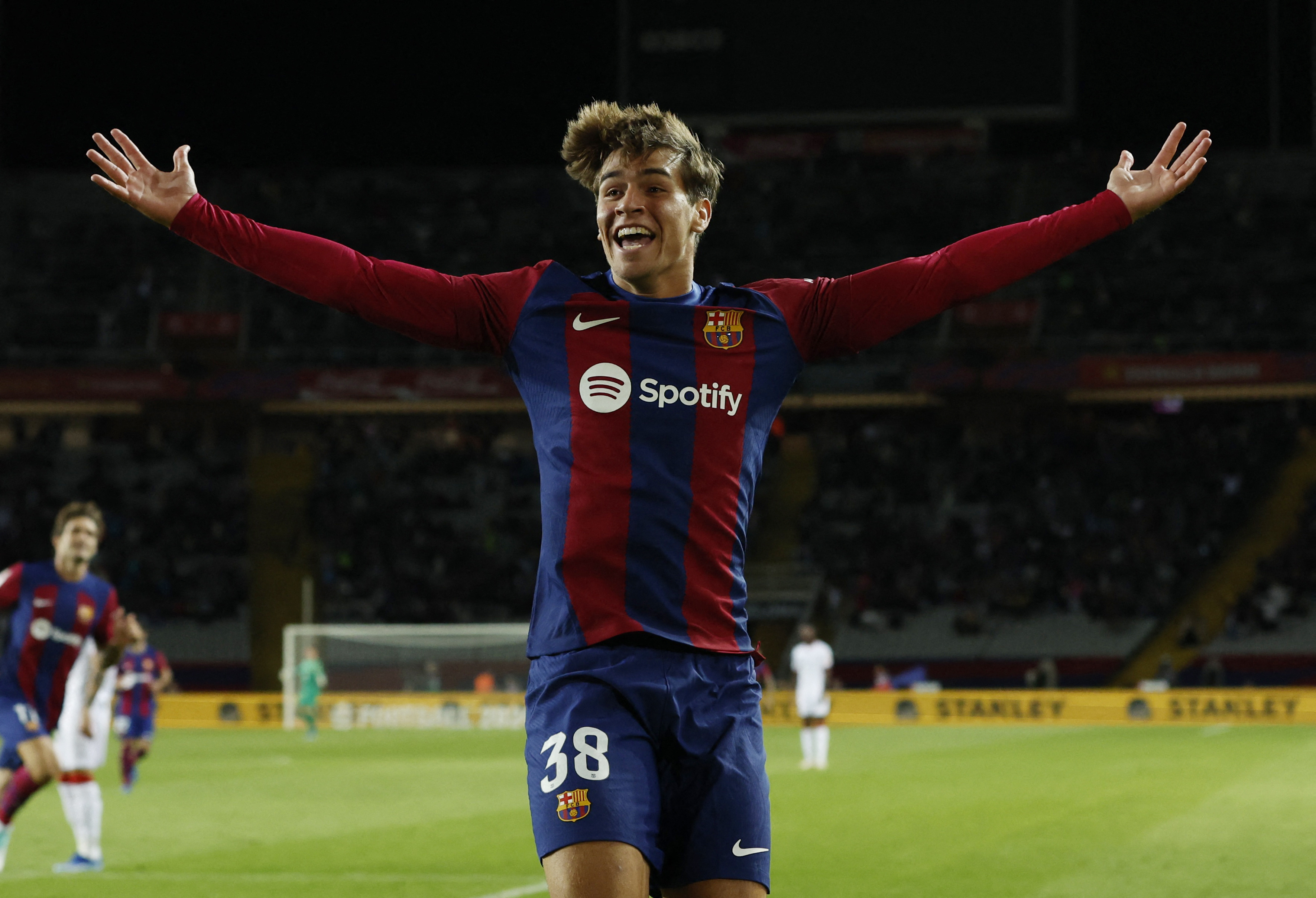 17-Year-Old Guiu Scores Seconds into Debut to Give Barcelona Spanish League  Victory