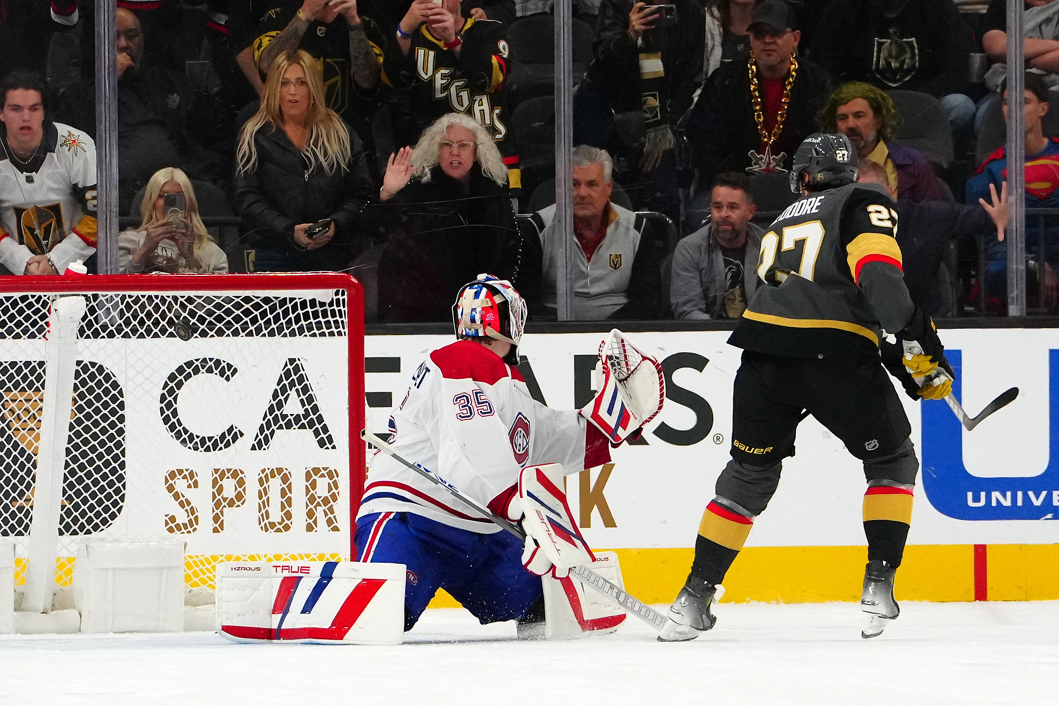 Golden Knights survive again, beat Canadiens in SO