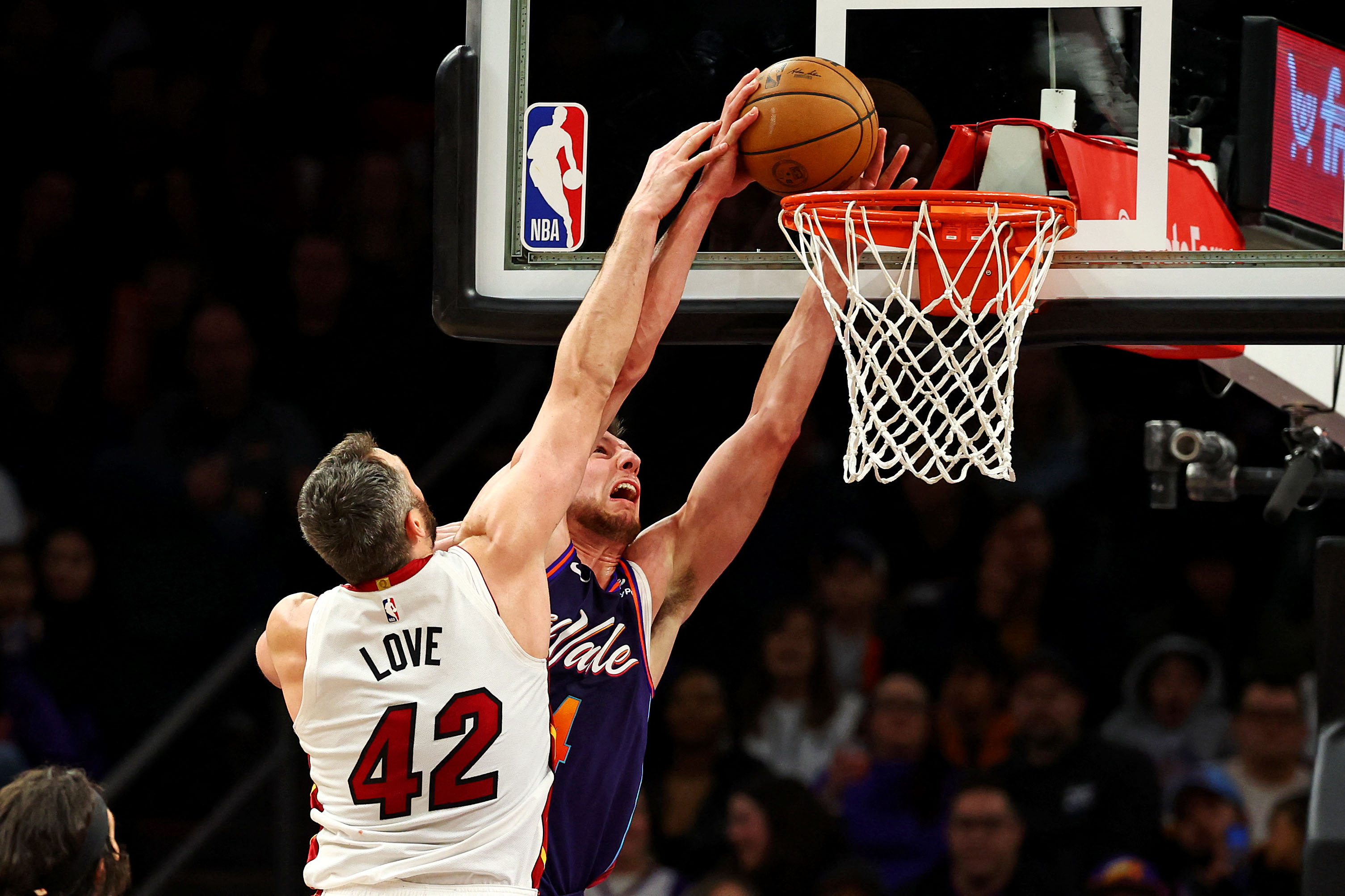 Grayson Allen Drills 9 3-pointers As Suns Defeat Heat | Reuters