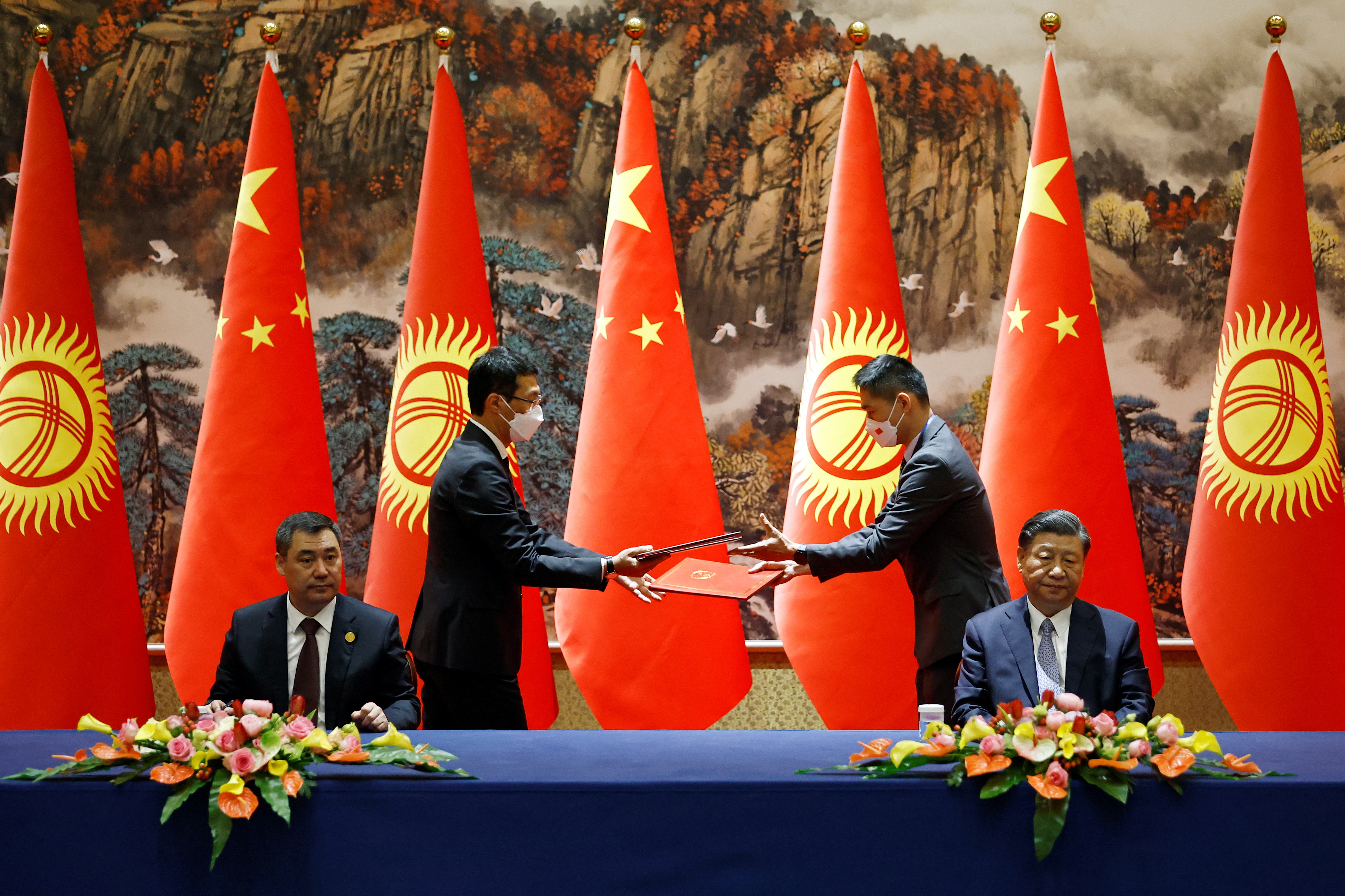 Der chinesische Präsident Xi Jinping trifft in Xi'an den kirgisischen Präsidenten Sadir Japarov