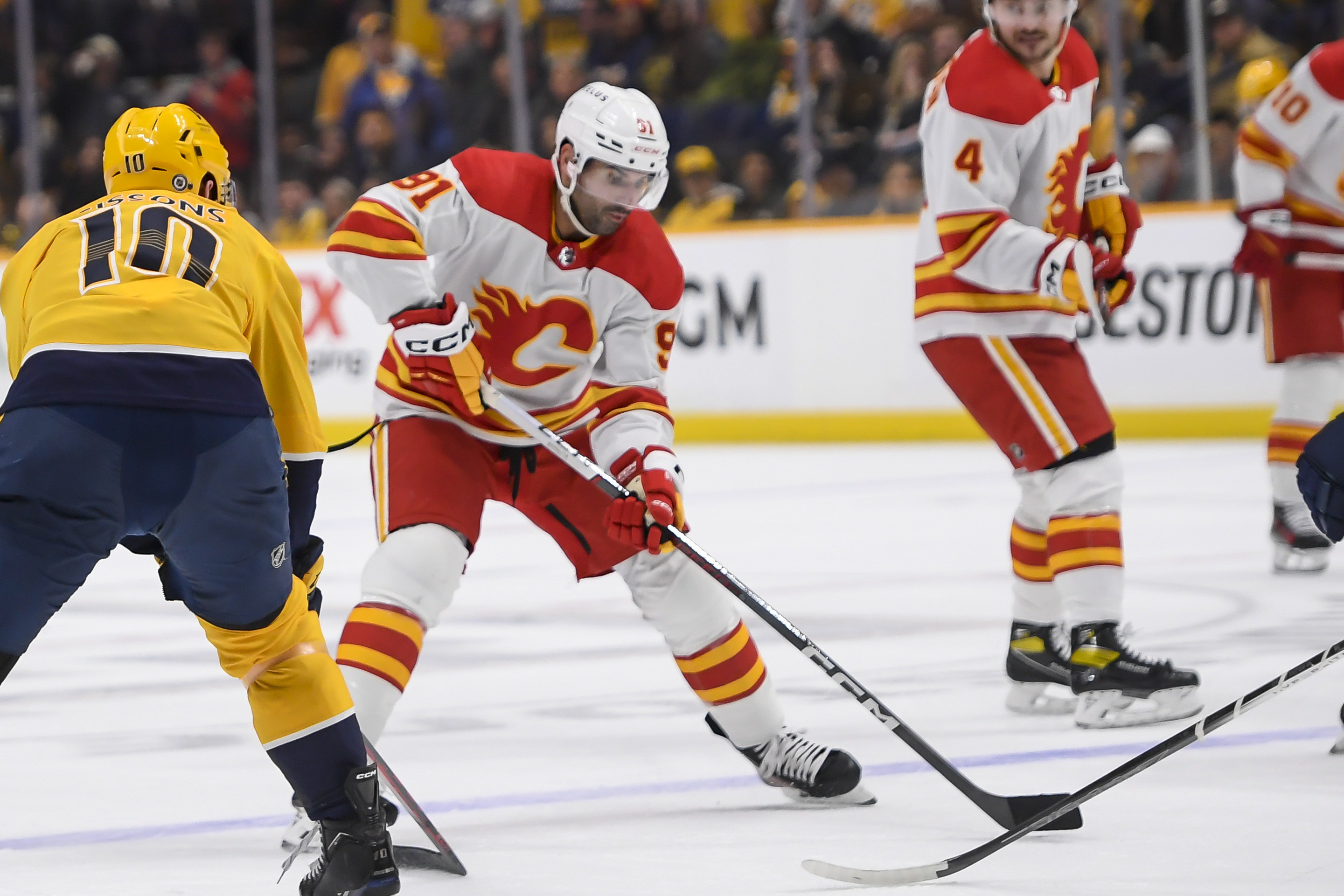 Predators top Flames for third consecutive victory | Reuters