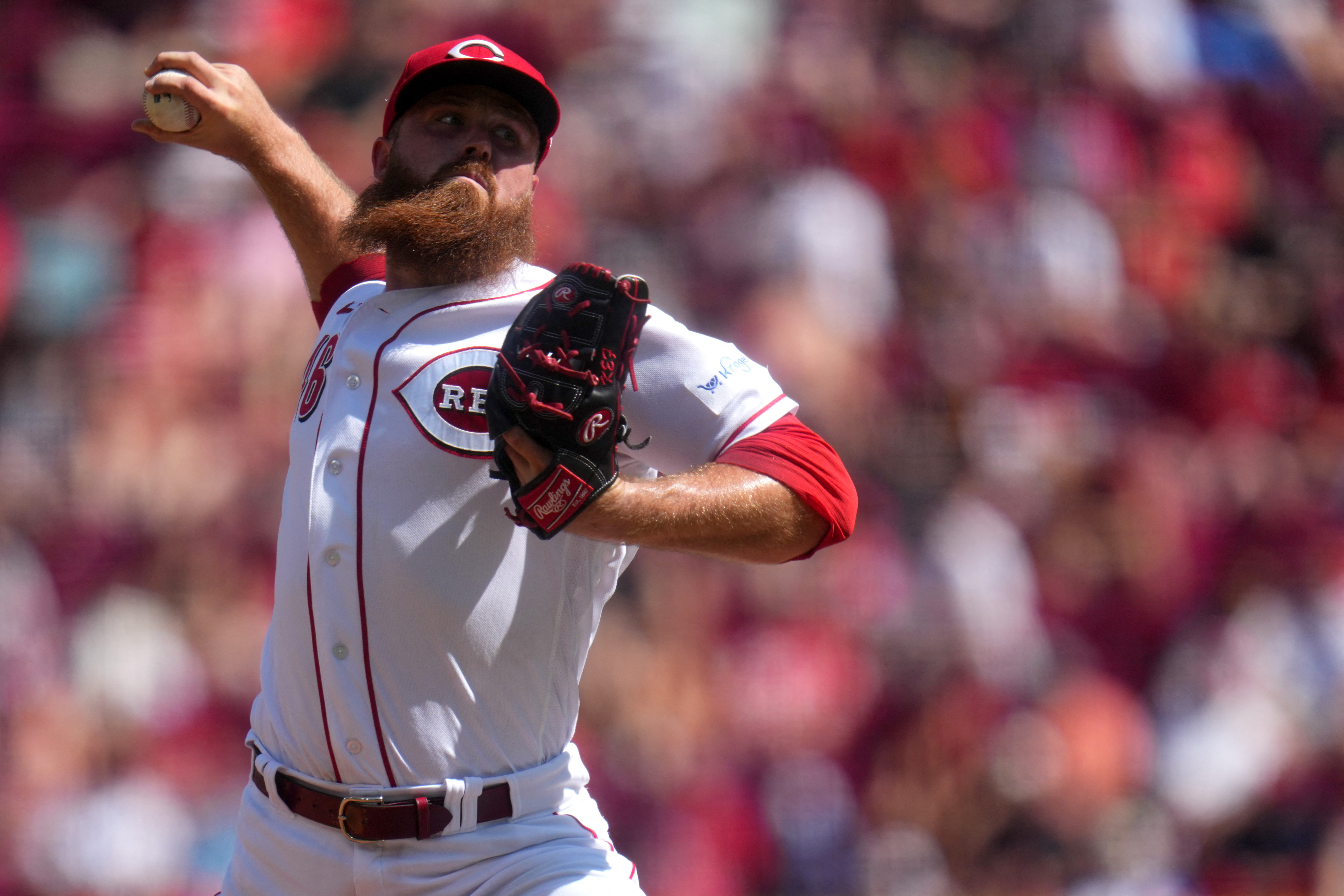 Reds lose another one-run game, fall to Braves 7-6