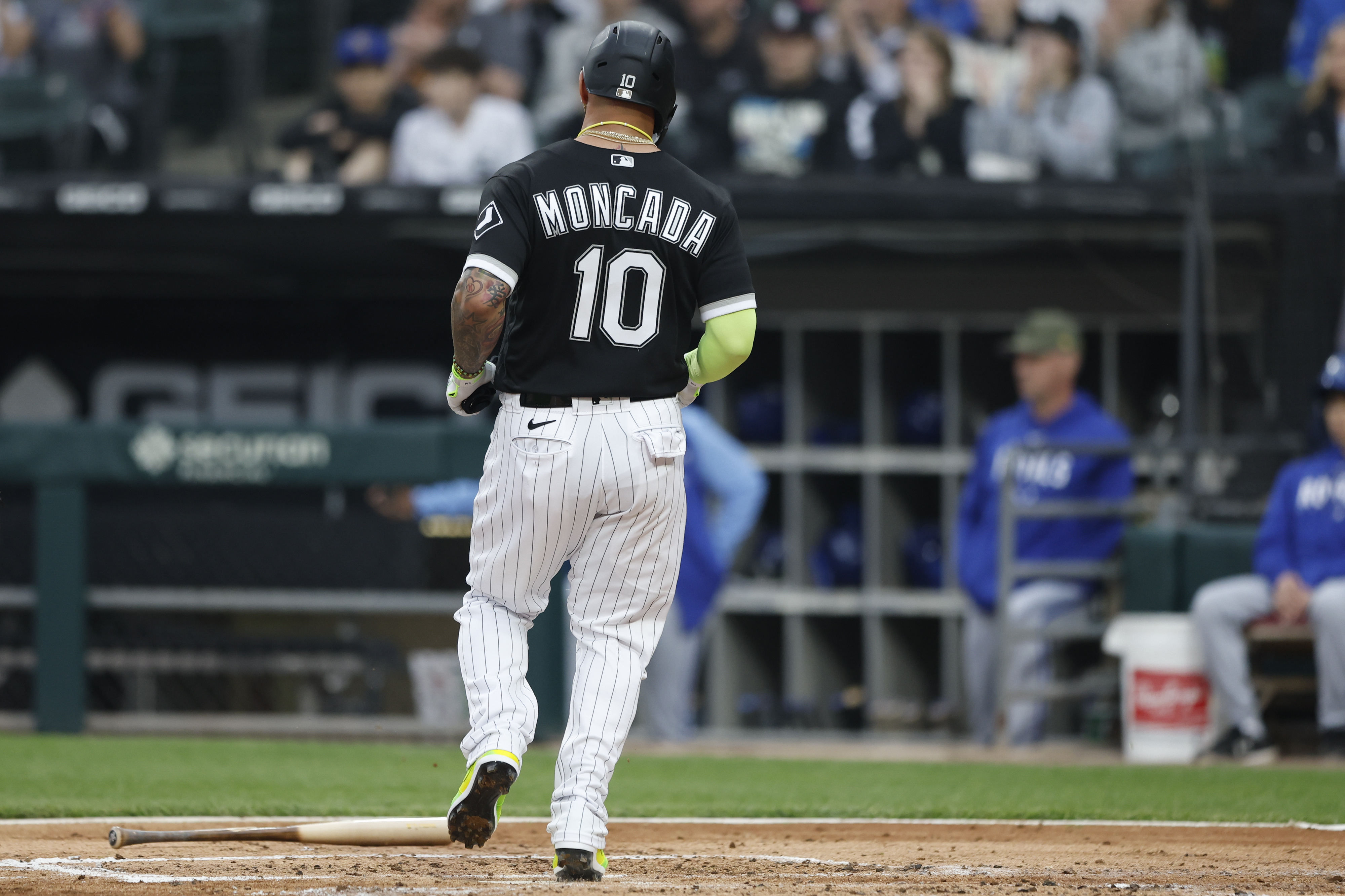 Download Yoan Moncada Tossing Baseball Wallpaper