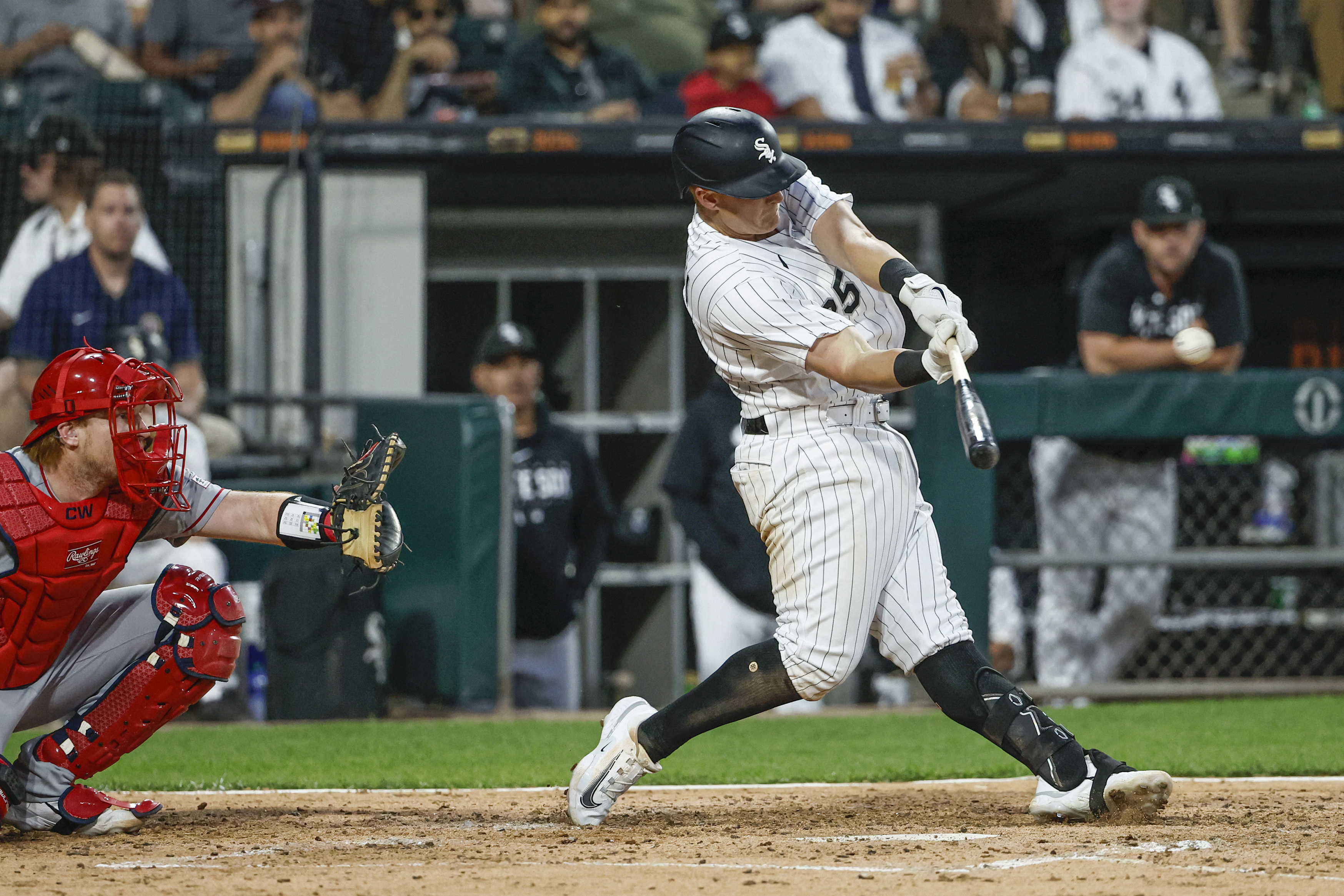 Zavala homers twice, drives in 4 runs as the White Sox beat the Angels 11-5  - Newsday