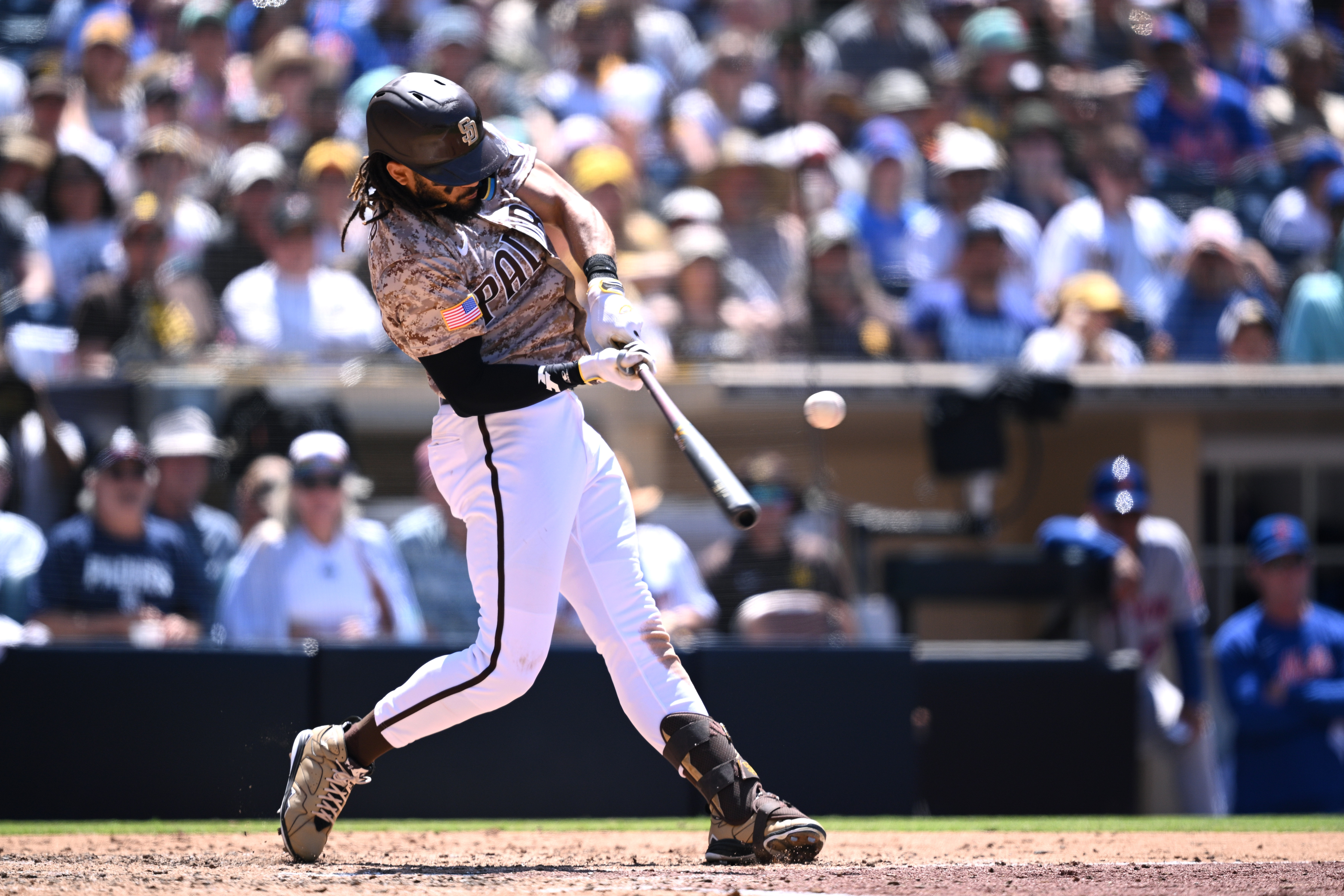 Manny Machado has 2 HRs, 5 RBIs to lead Padres past Mets