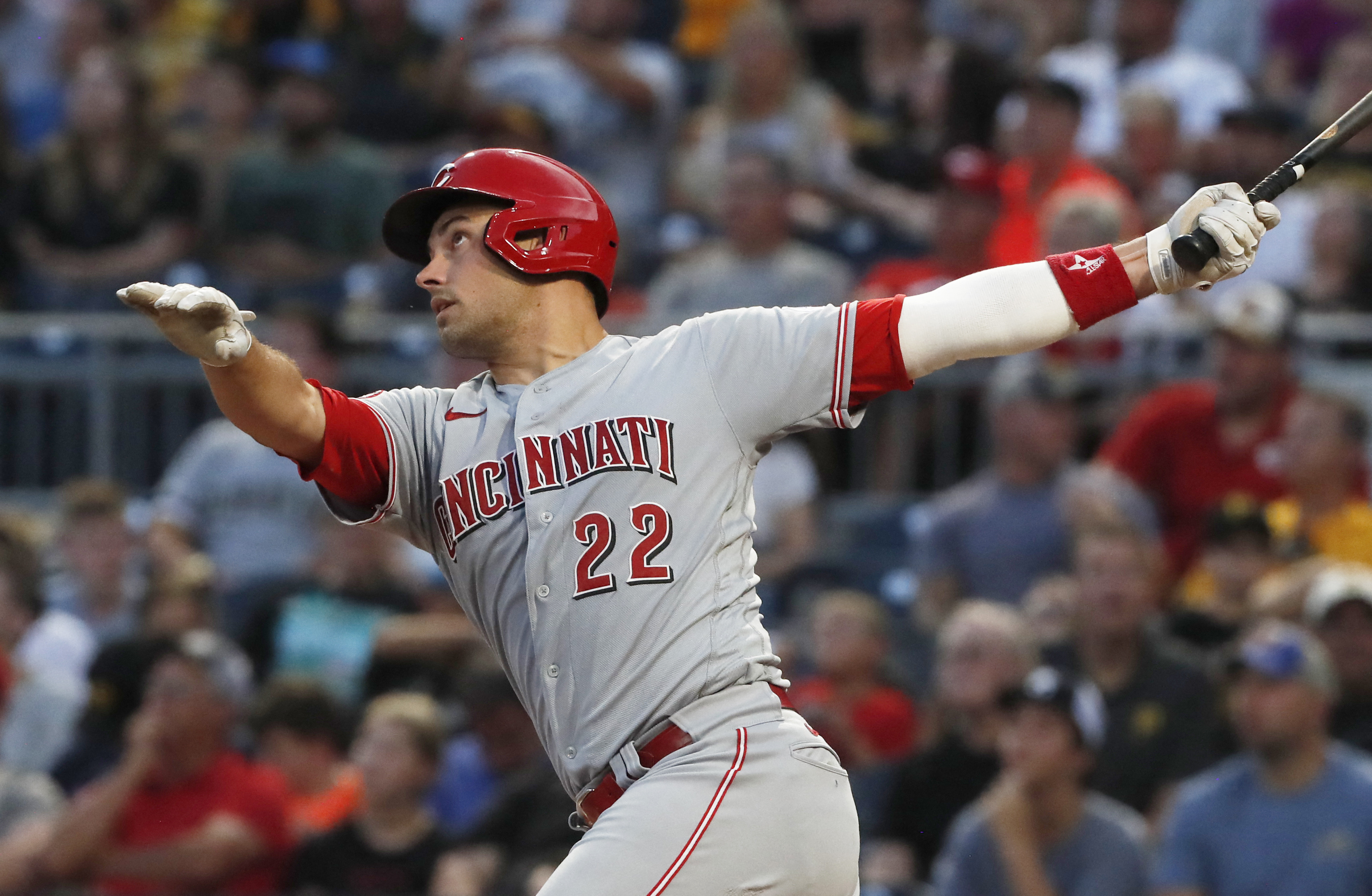 2-minute Drill: Bruce Walk-Off Hit Helps Reds Beat Pirates