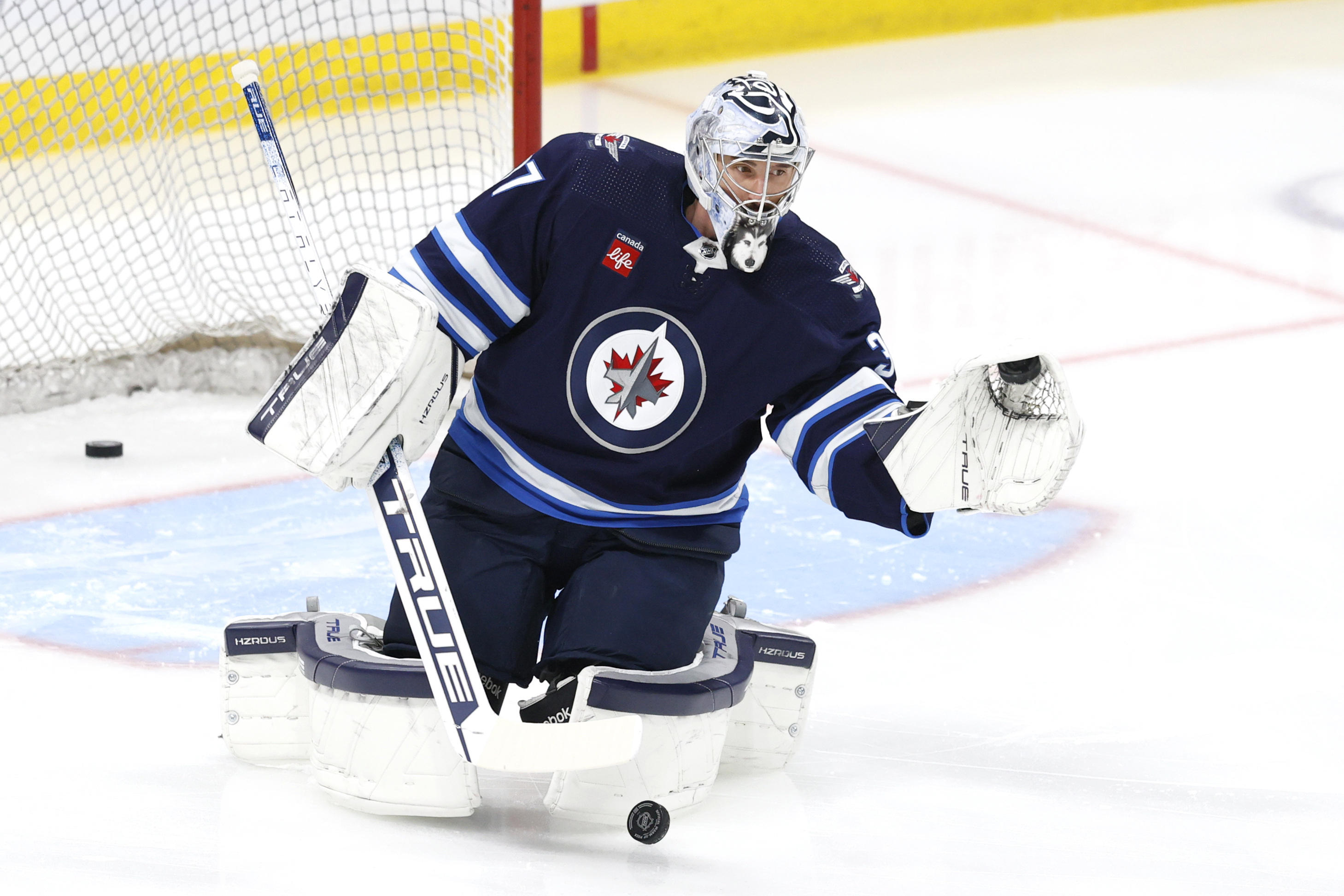 Gabriel Vilardi Powers Jets Past Avalanche | Reuters