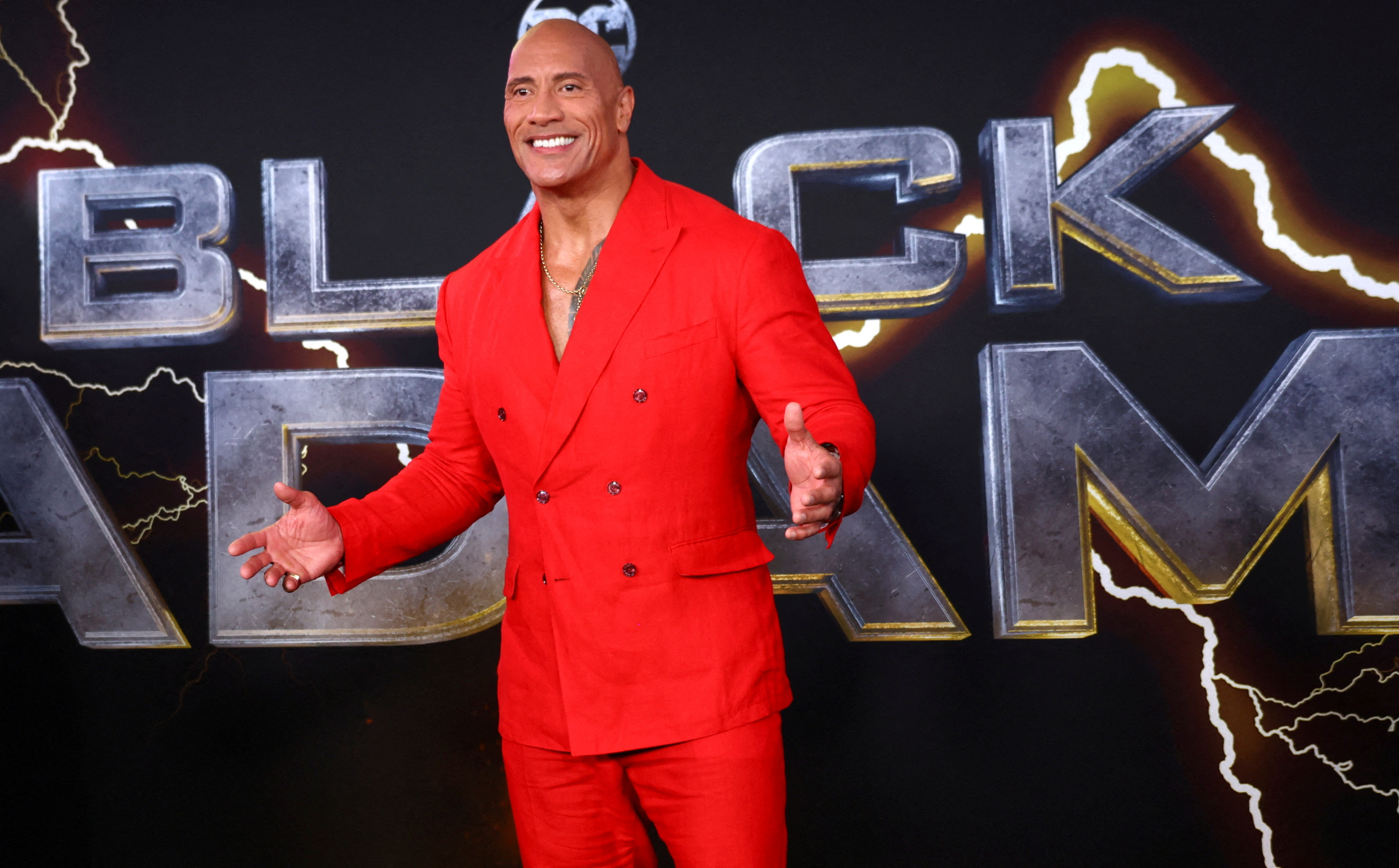 Dwayne Johnson y el elenco de “Black Adam” en su visita a la