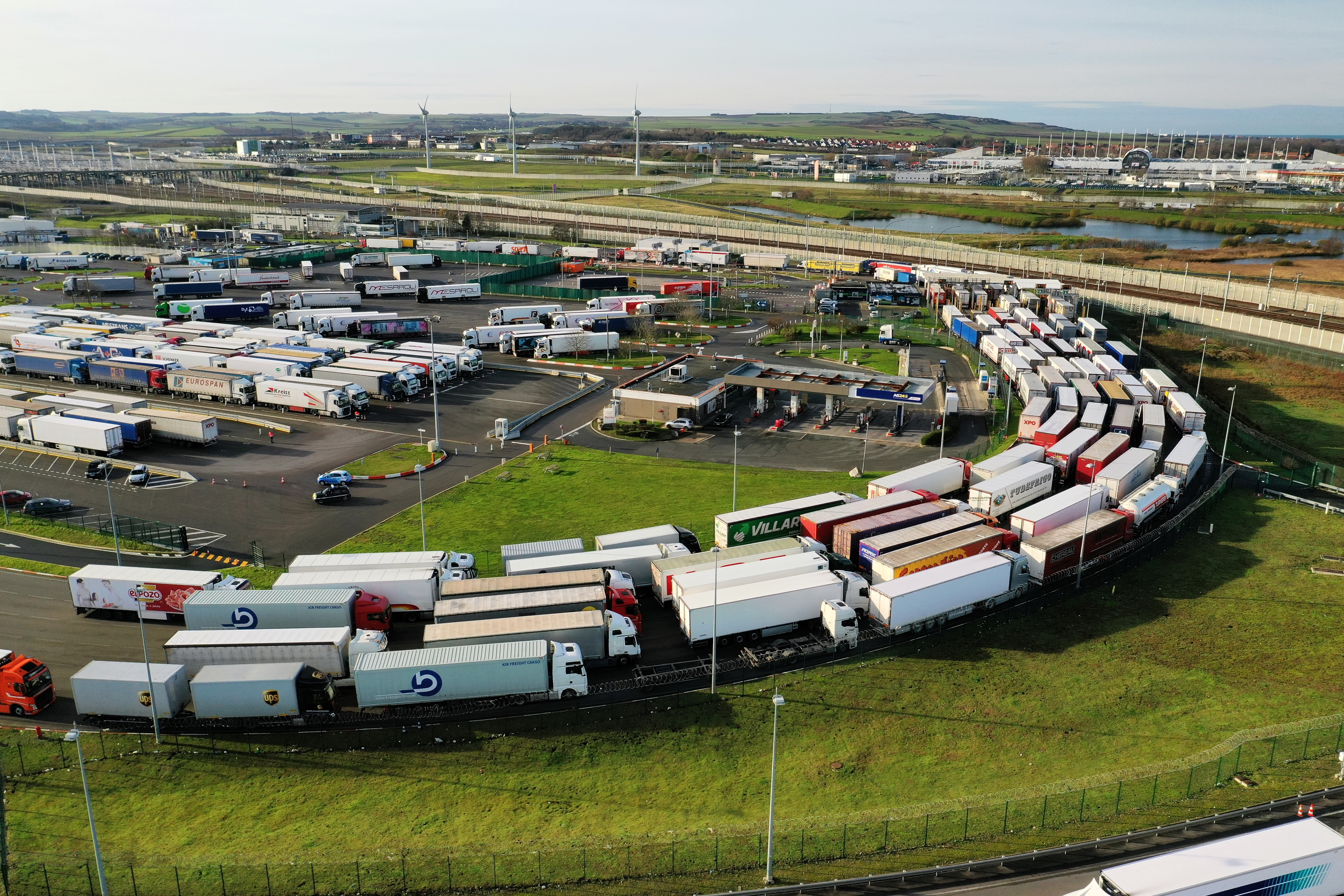 Queues of trucks in Calais as Brexit nears