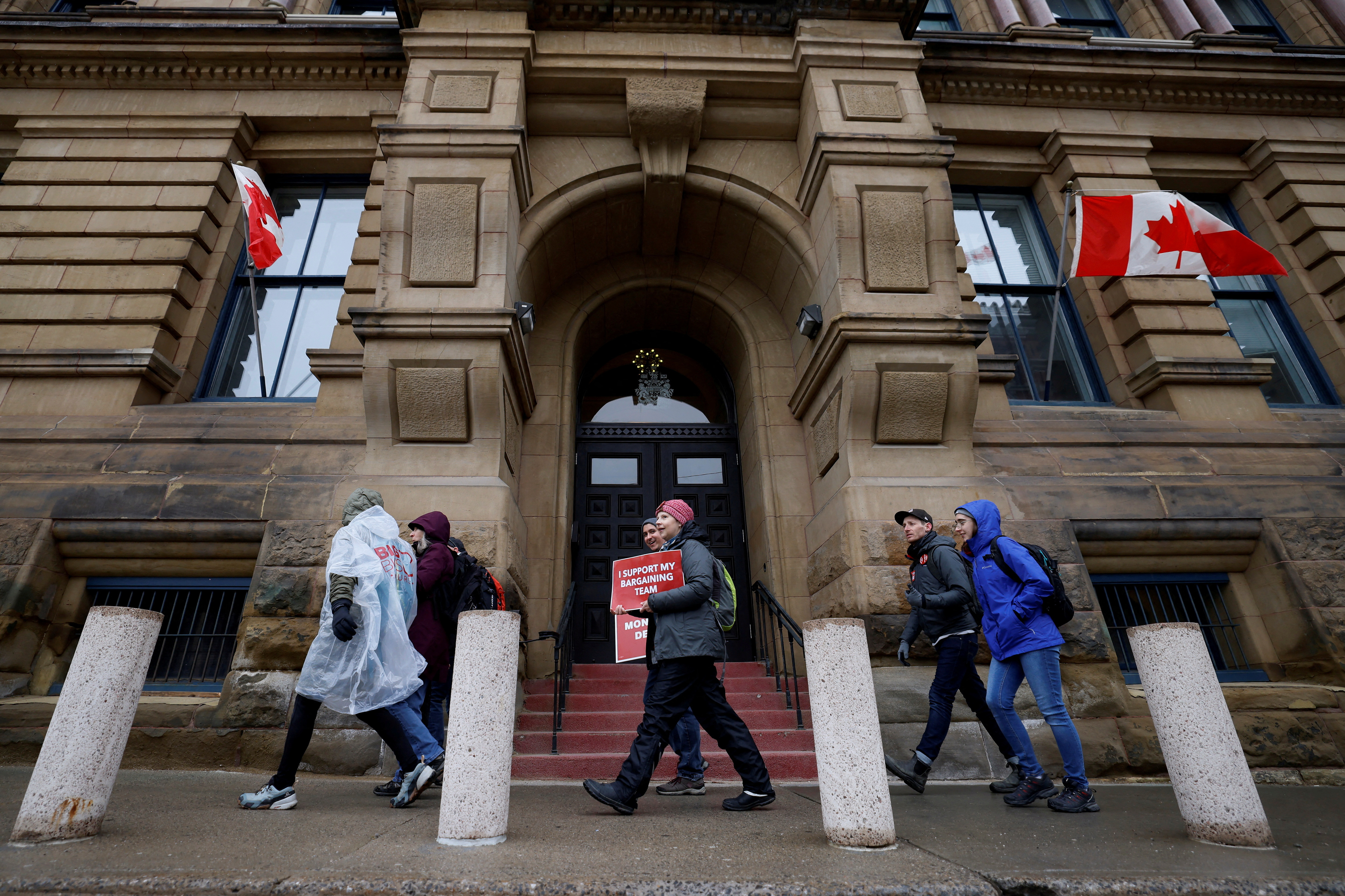 Approximately 155,000 public sector union workers continue to strike in Ottawa