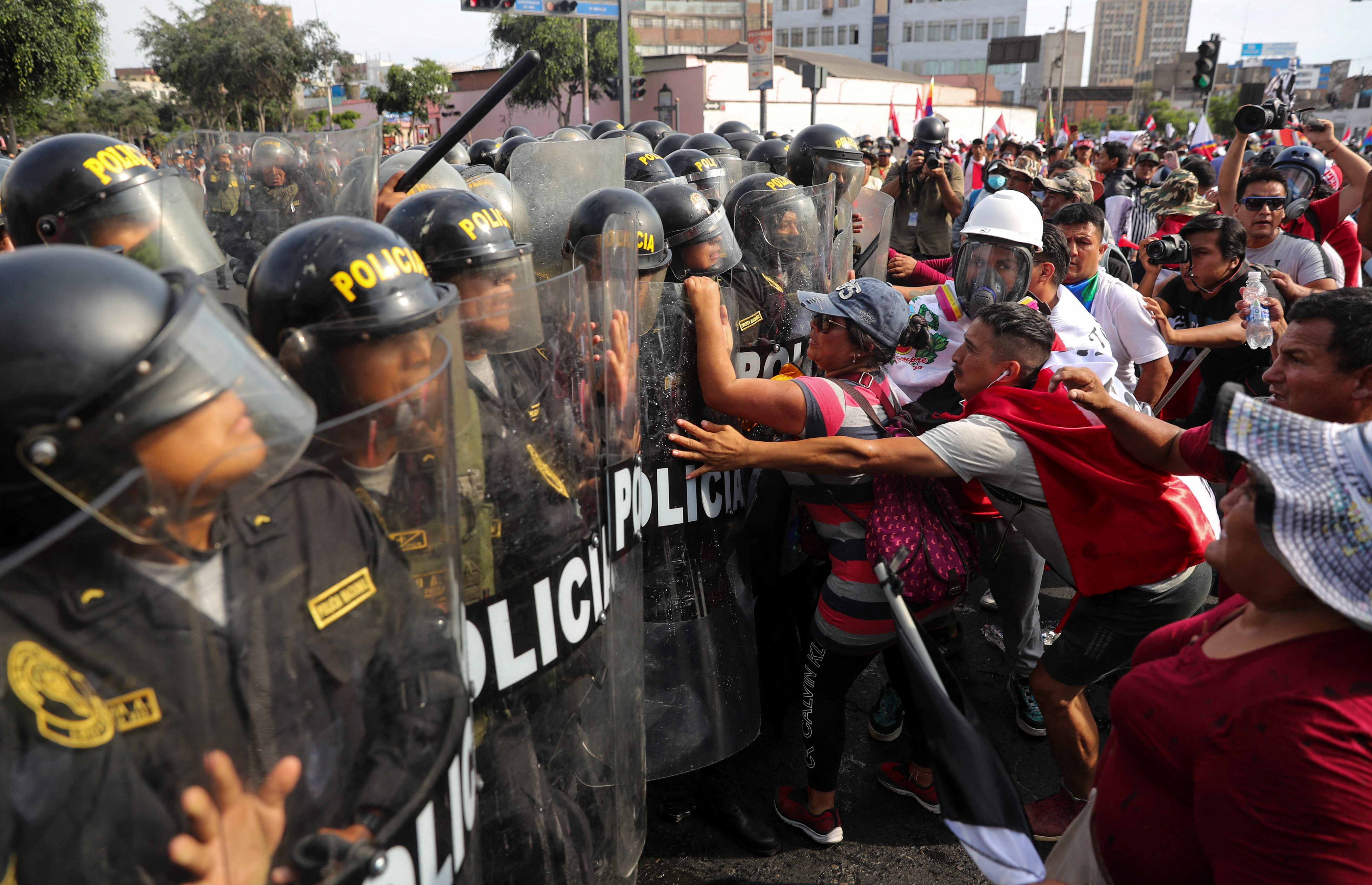 Policeman burned to death amid antigovernment unrest in Peru