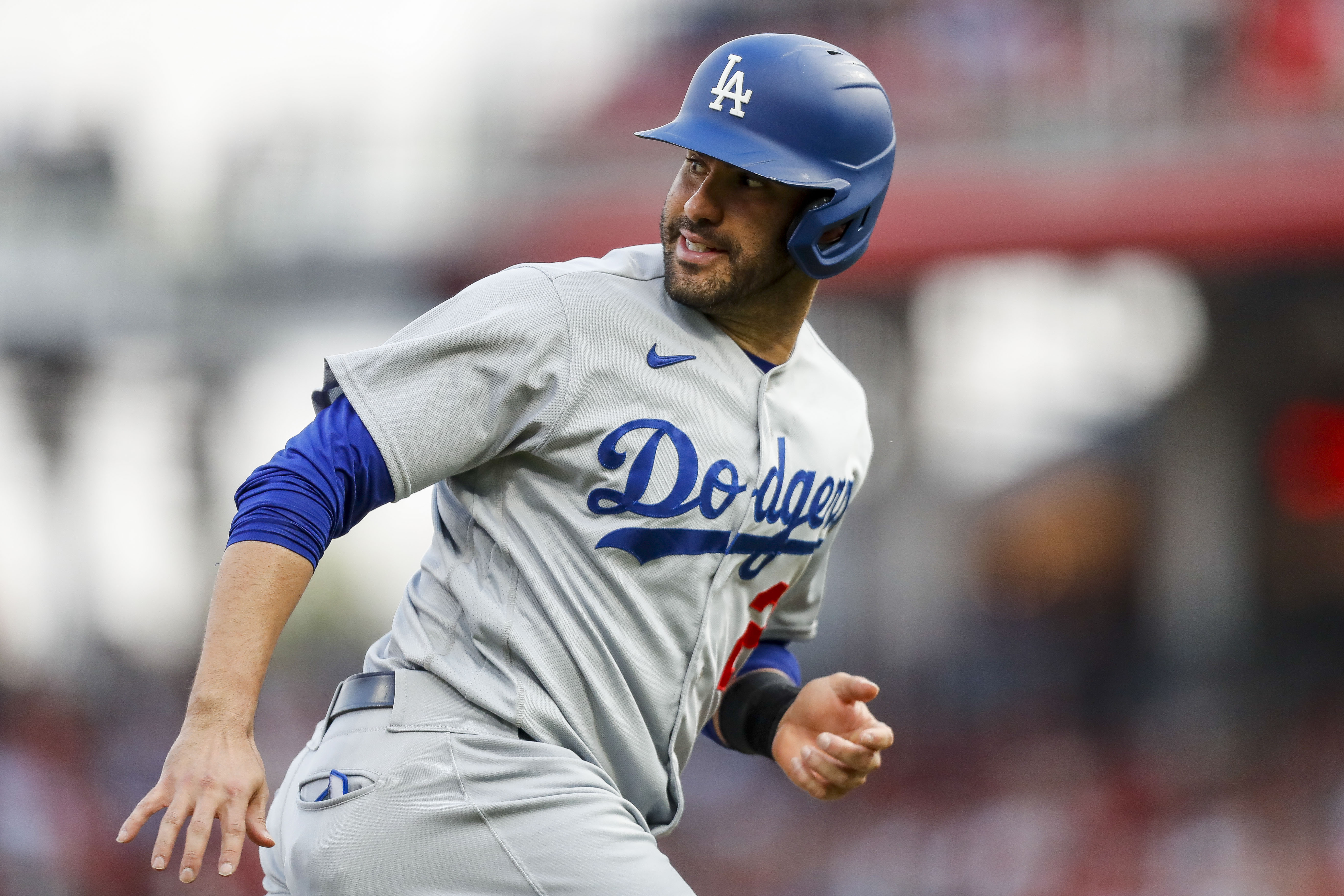 Dodgers Vs. Reds Game Preview: Jonny DeLuca Making MLB Debut