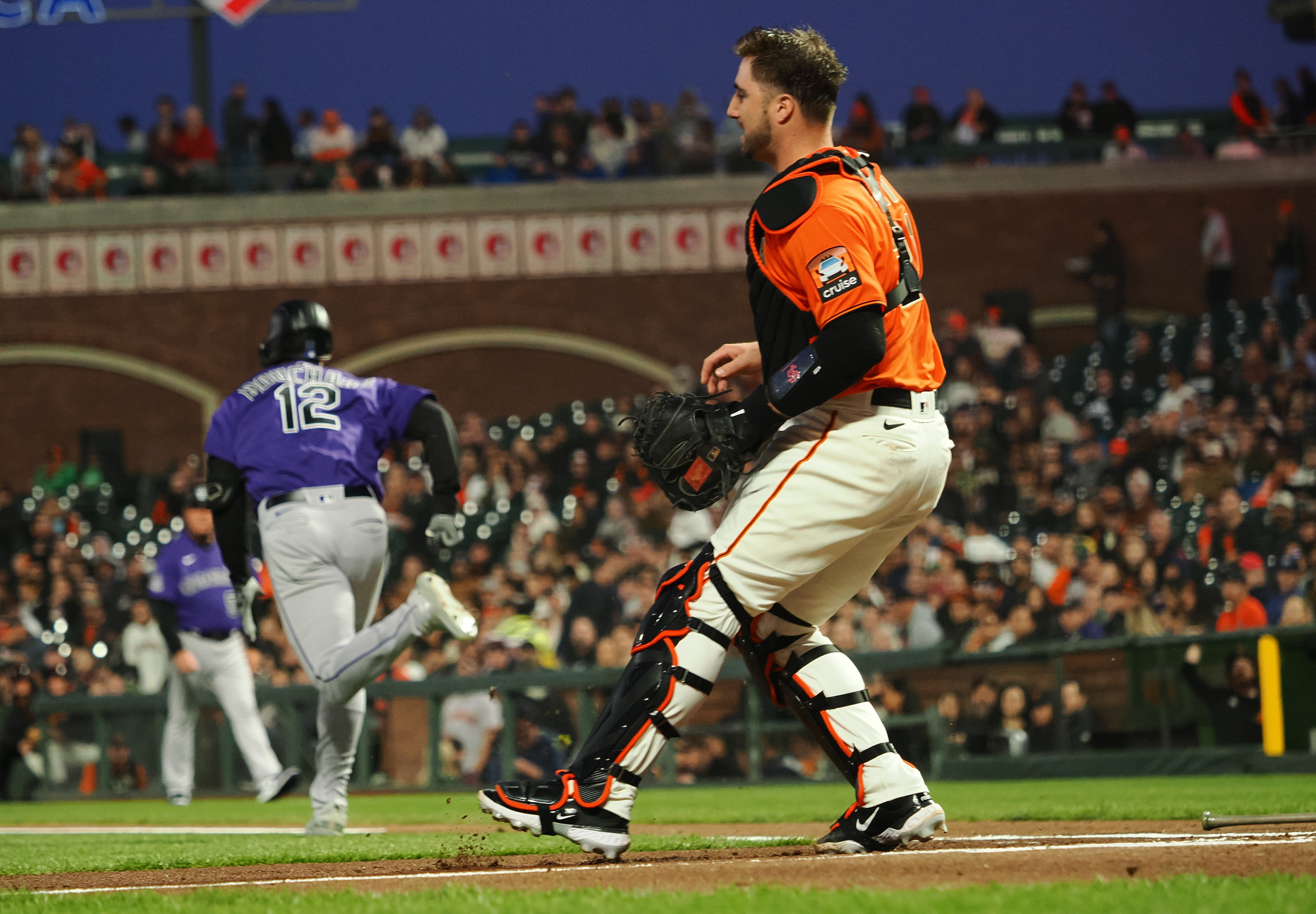 Wilmer Flores draws bases-loaded walk for go-ahead run, Giants come back  twice to beat Rockies 9-8