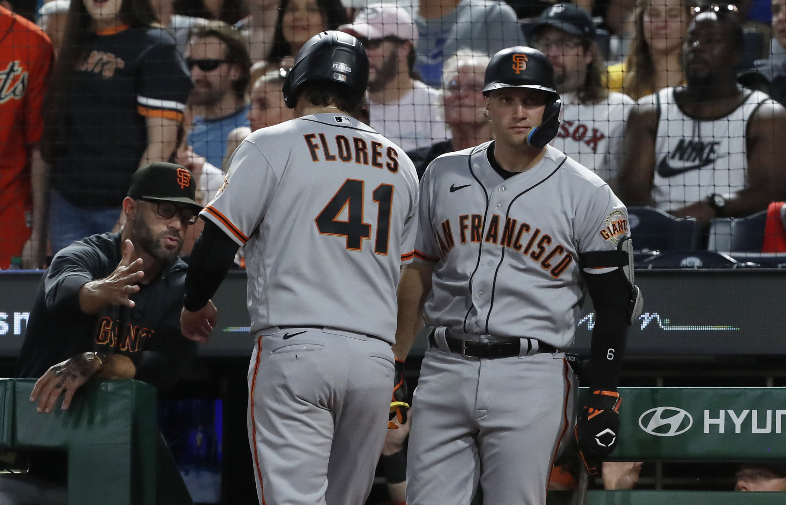 Giants beat Pirates 4-3 on Barmes' error in 9th - The San Diego