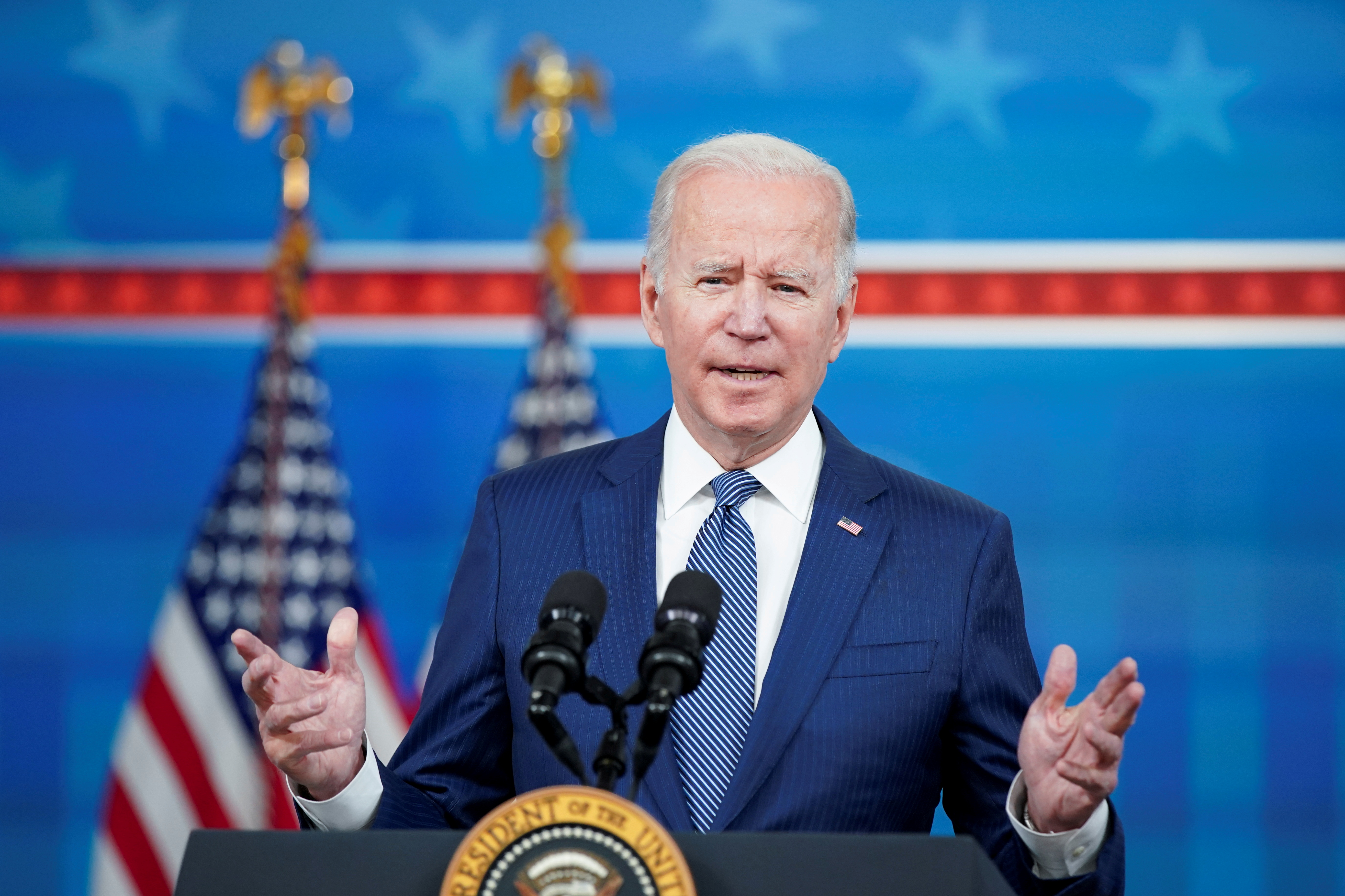 U.S. President Joe Biden speaks about his administration's efforts to ease supply chain issues during the holiday season, at the White House in Washington, U.S., December 1, 2021. REUTERS/Kevin Lamarque/File Photo