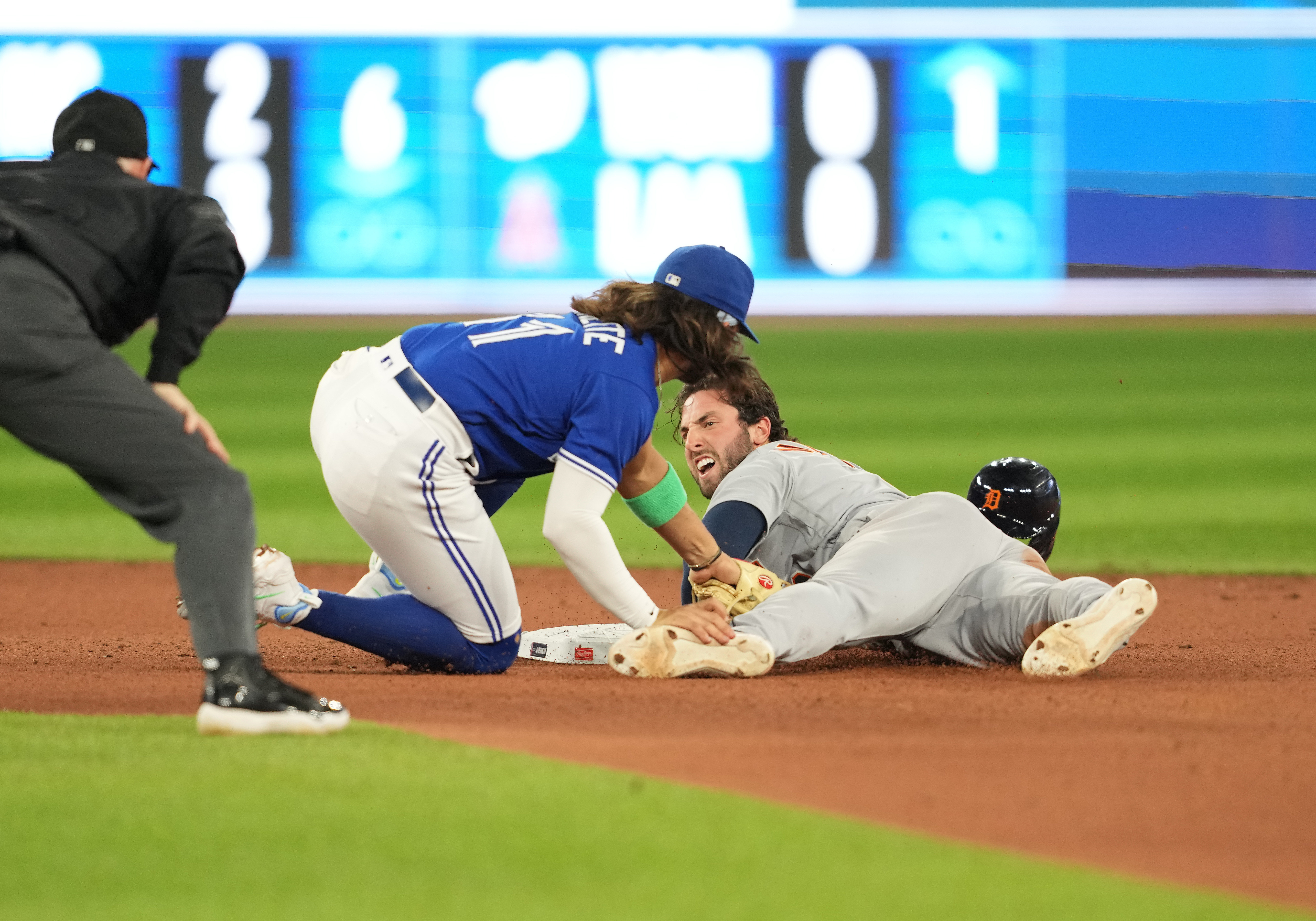 Blue Jays top Tigers in home opener at renovated Rogers Centre