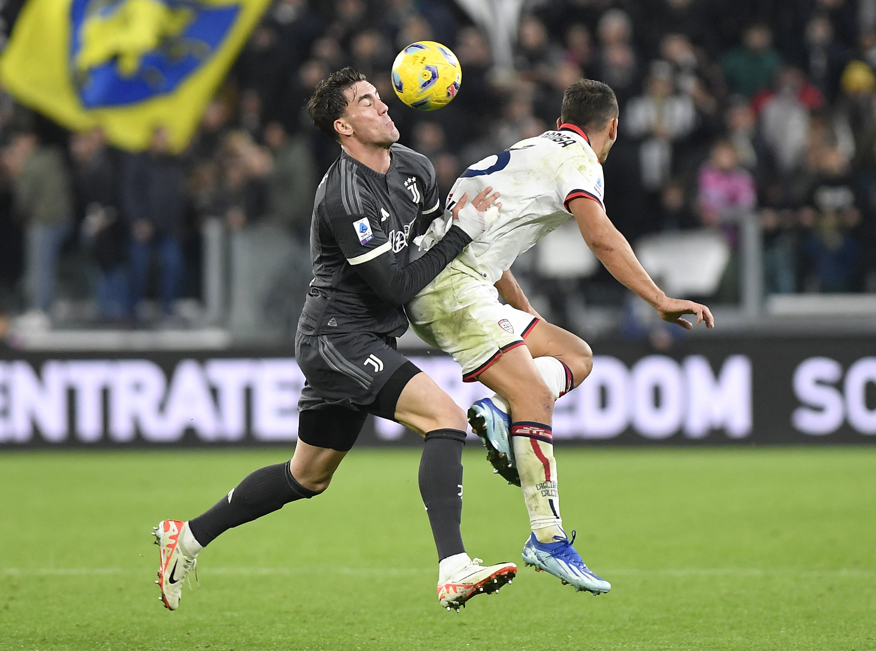 Genoa CFC Vs Cagliari Calcio Editorial Image - Image of ball