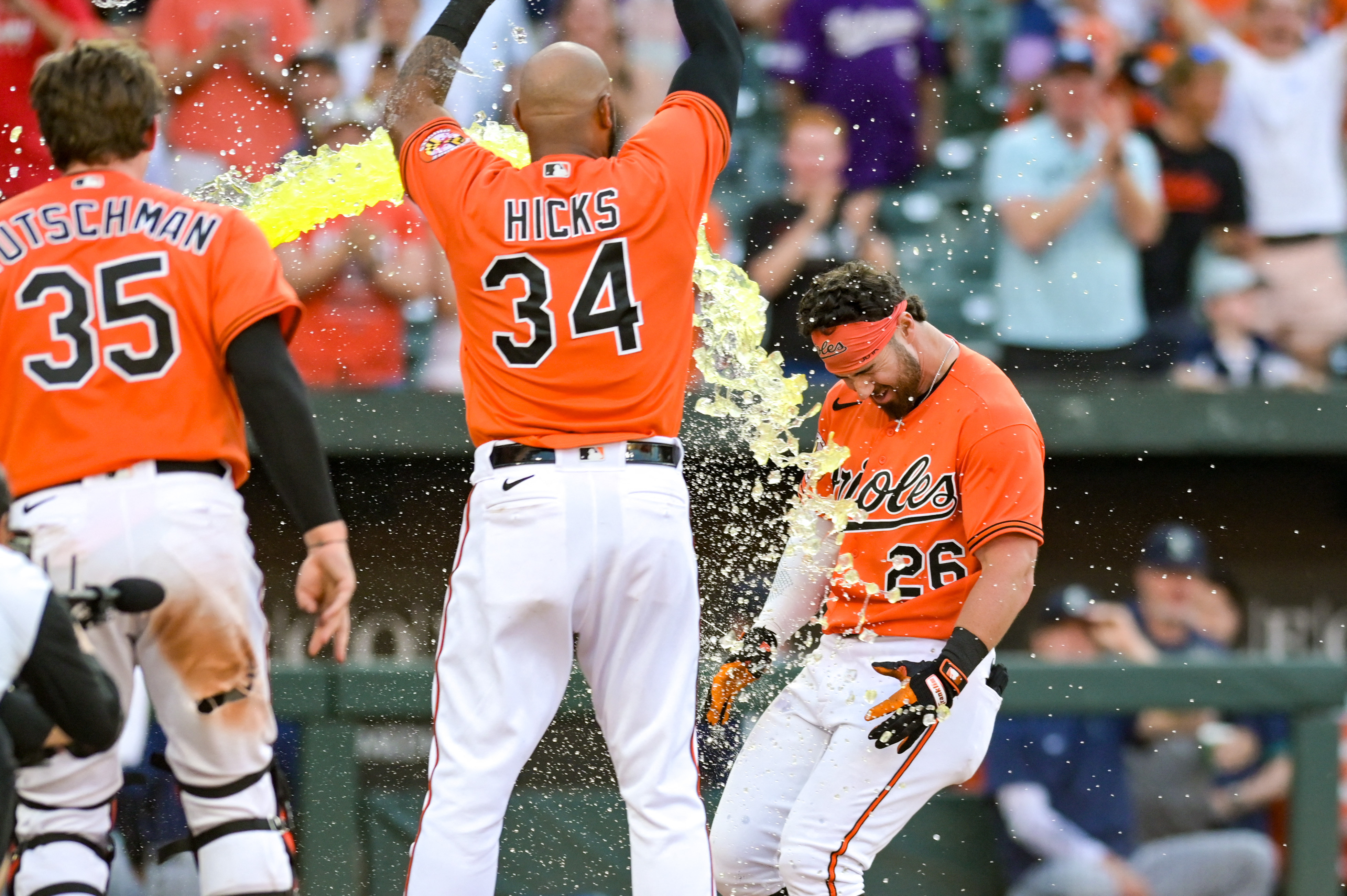 Ryan McKenna's walk-off homer in 10th gives Orioles dramatic 6-4