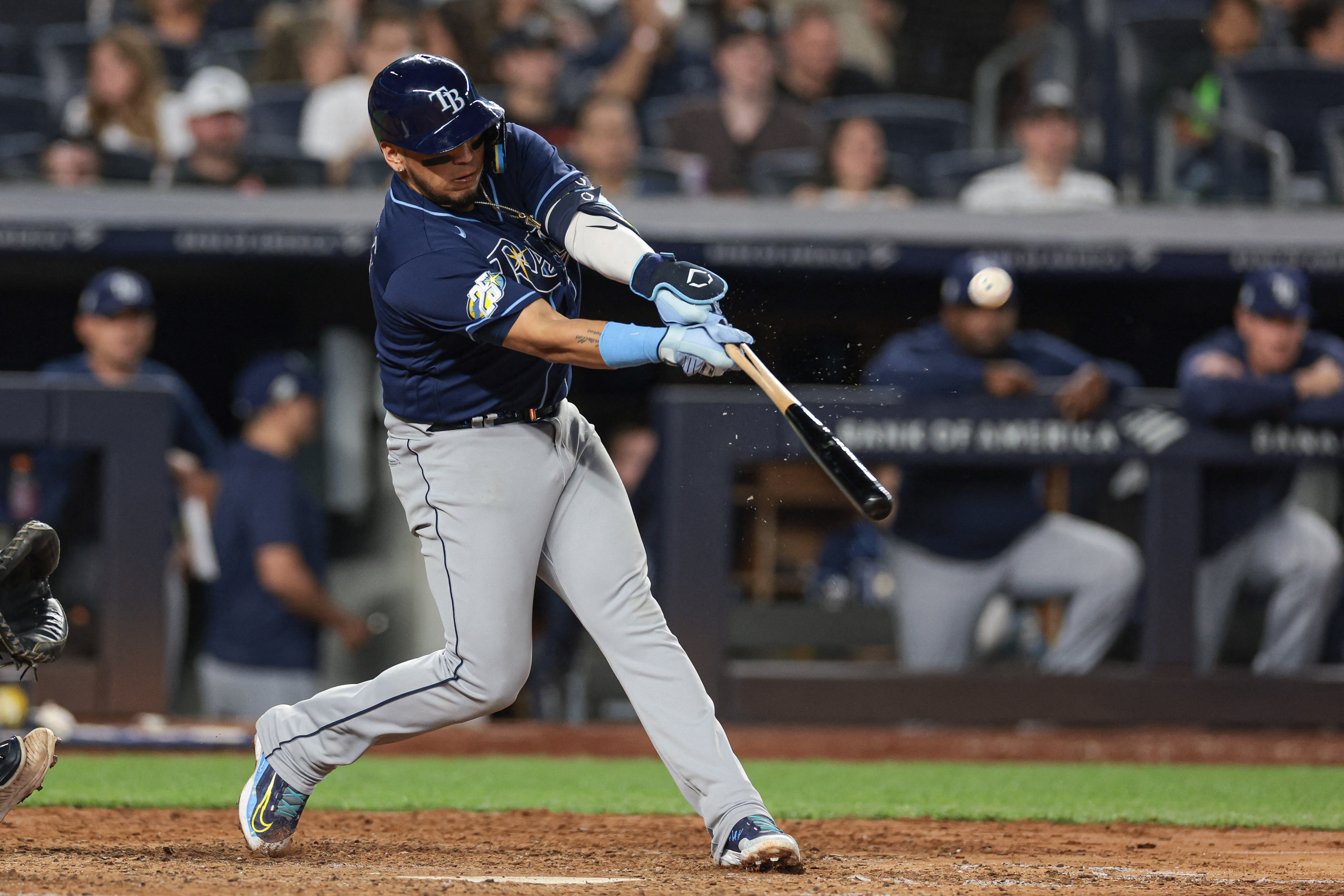 Rizzo homers twice on his bobblehead night, Yankees beat Rays 6-5