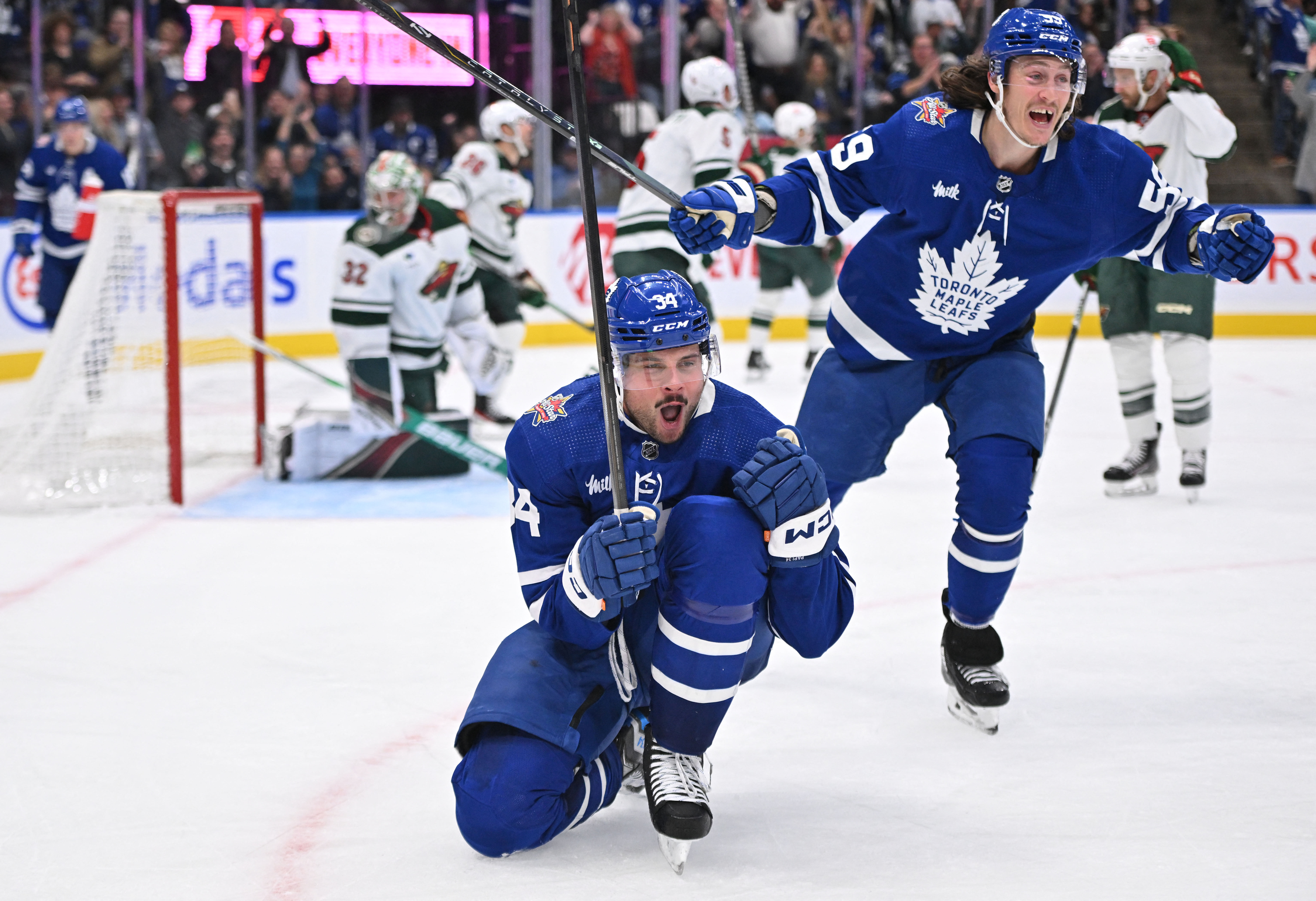 NHL roundup: Matthews scores twice as Maple Leafs top Jets, 4-1