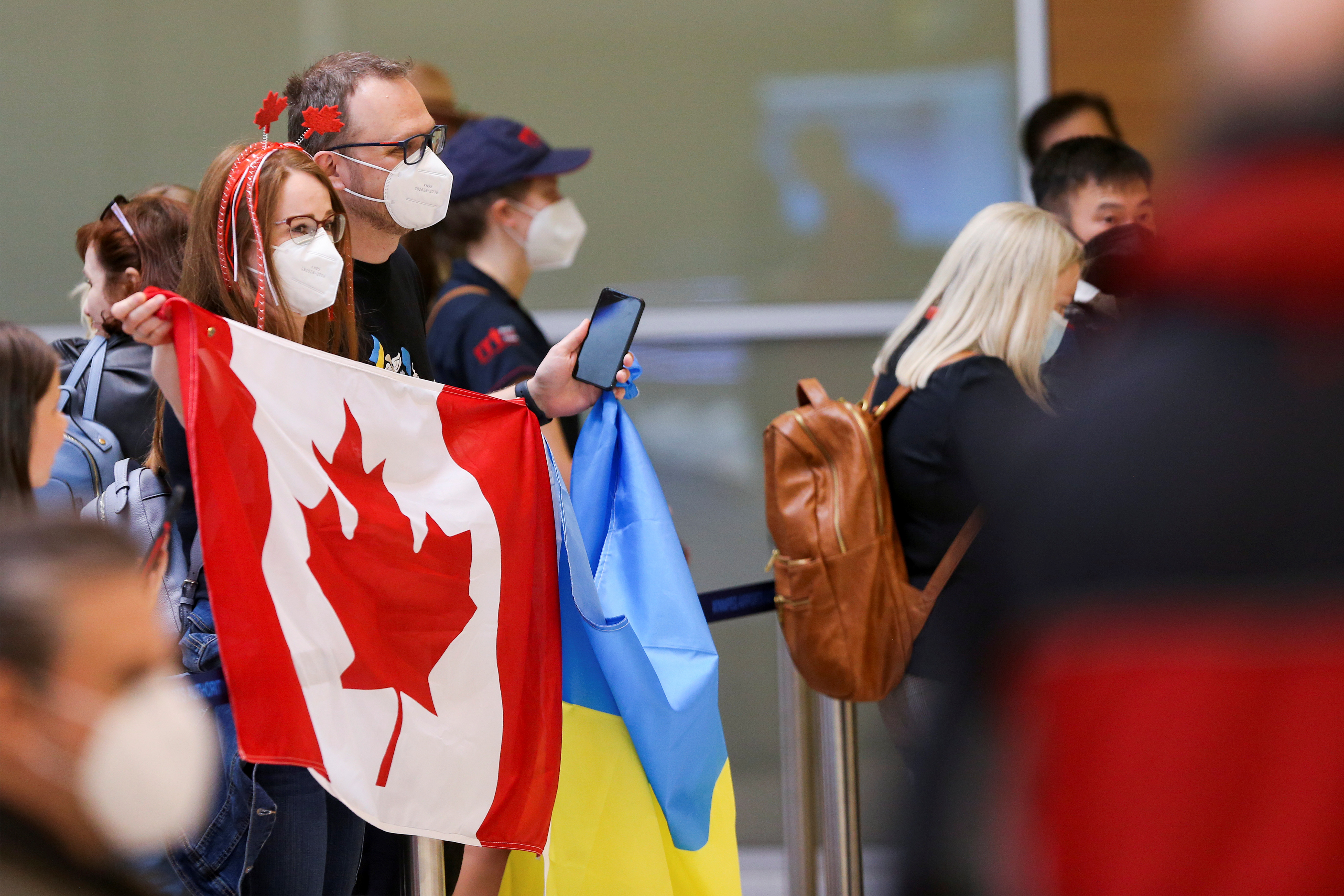 Ukrainians fleeing Russia's invasion arrive in Winnipeg