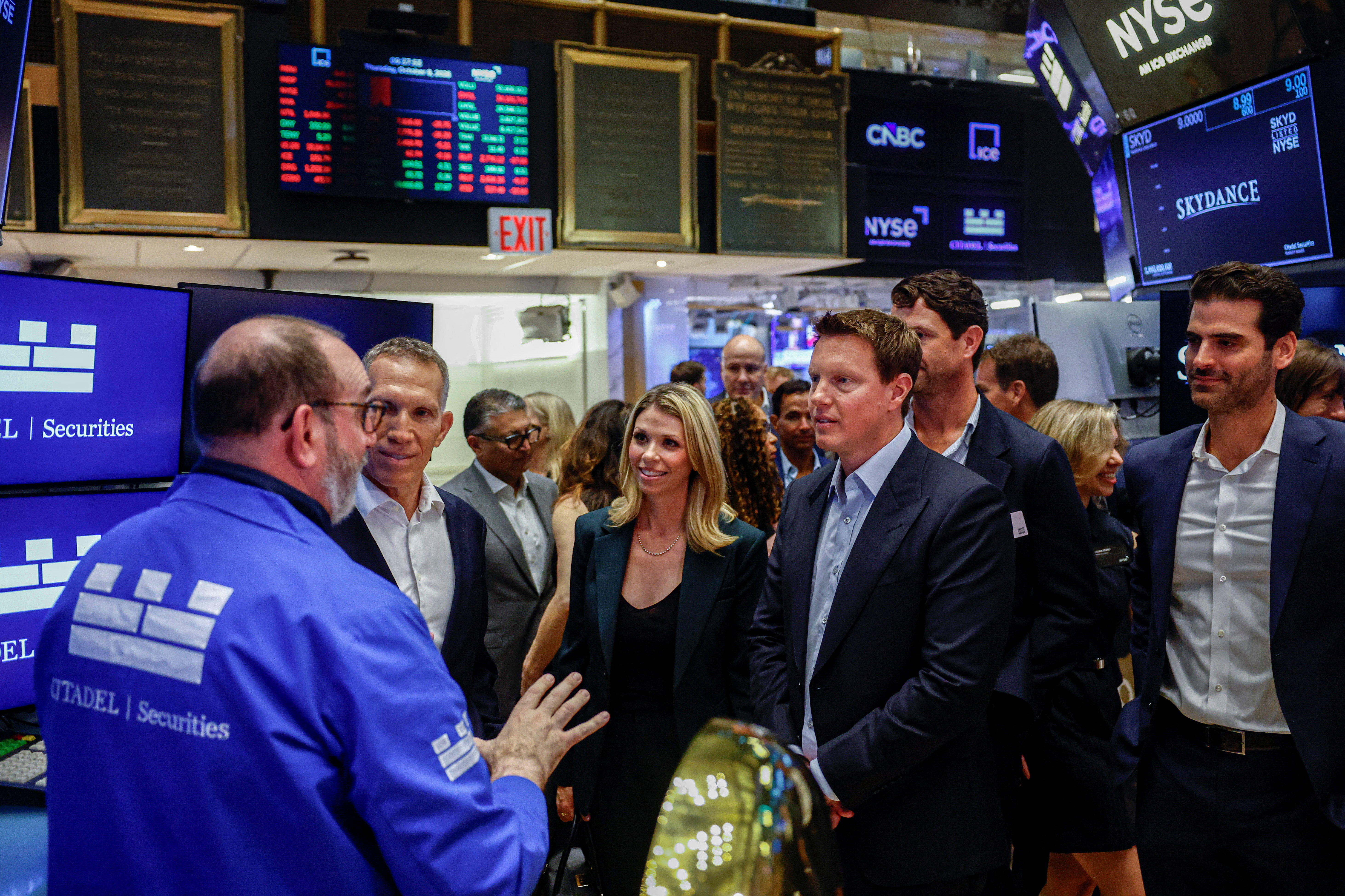 Global shares drop, benchmark US yields ease amid debt ceiling