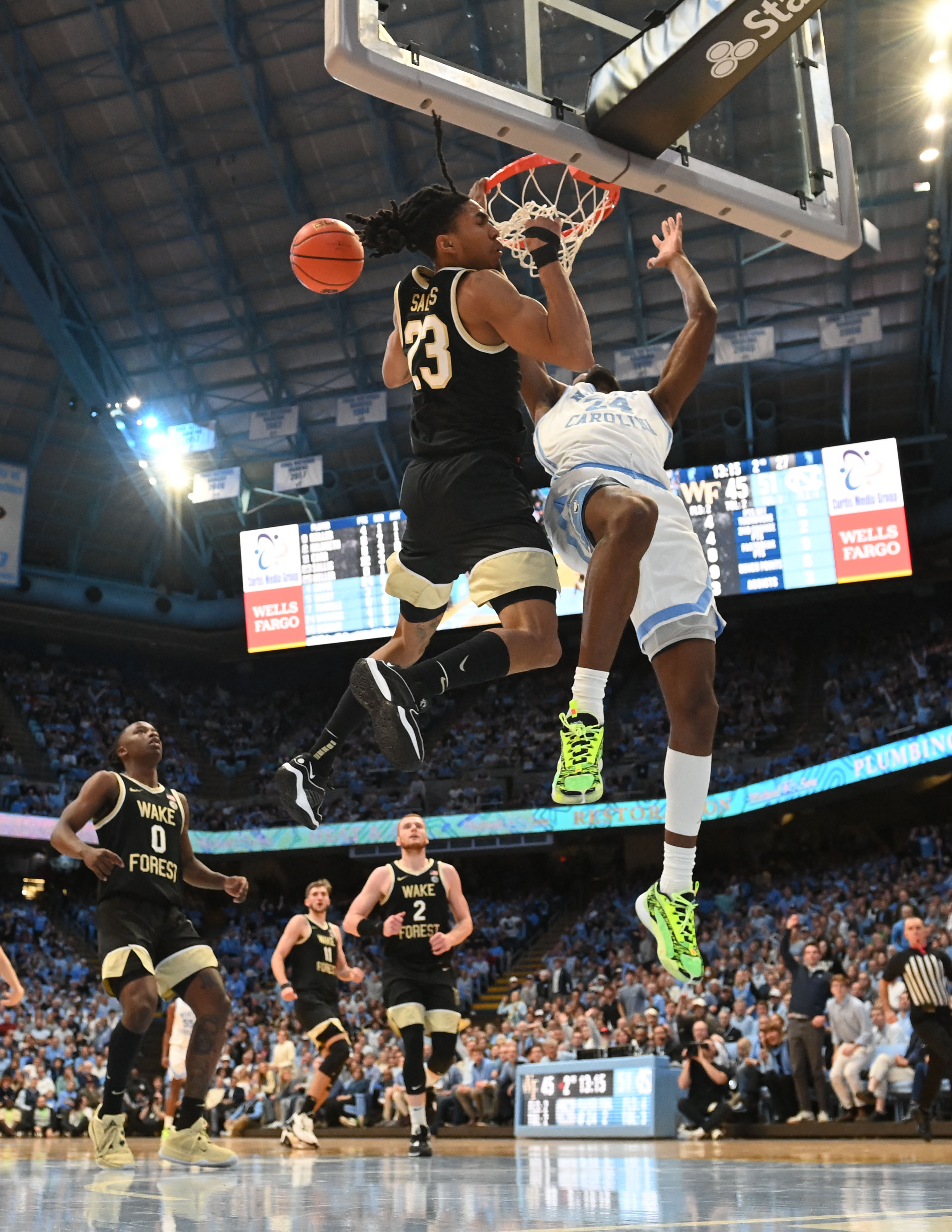 RJ Davis drops career-high 36, lifts No. 3 UNC over Wake Forest | Reuters
